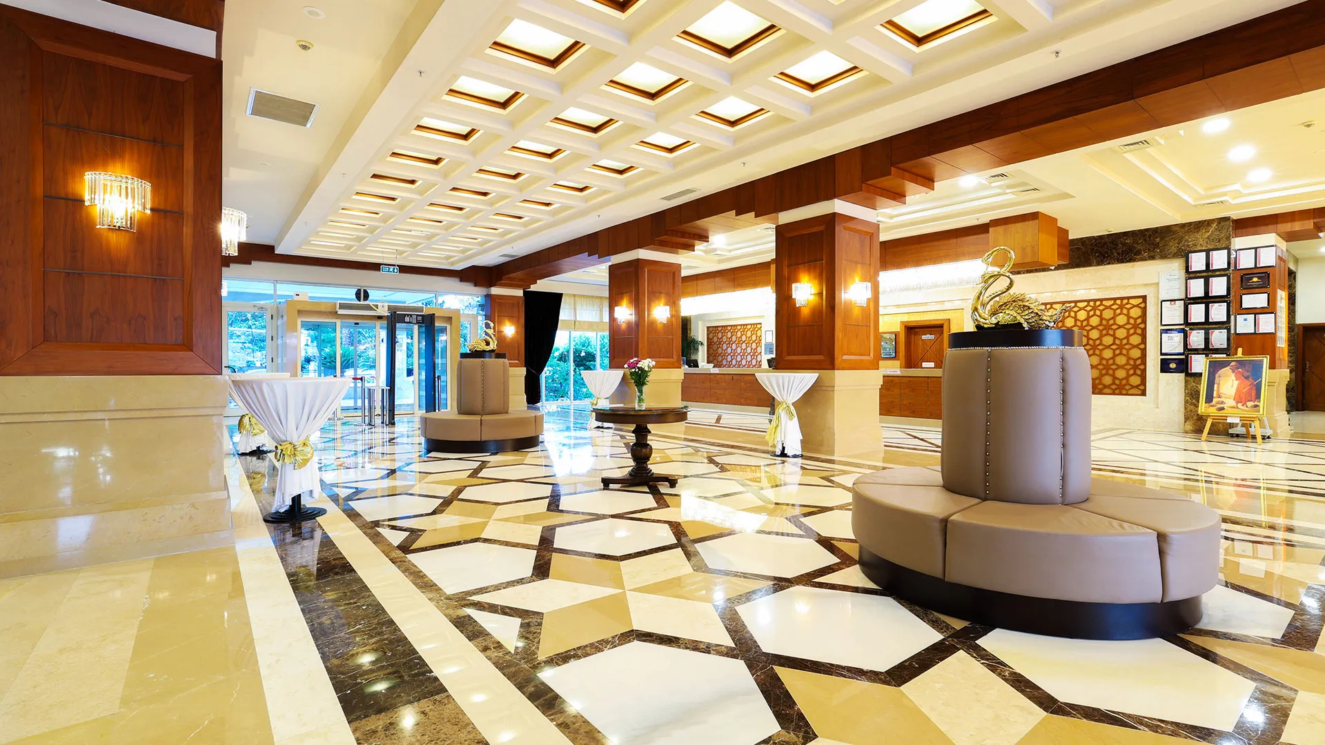 Crystal Deluxe Resort & Spa – 33
