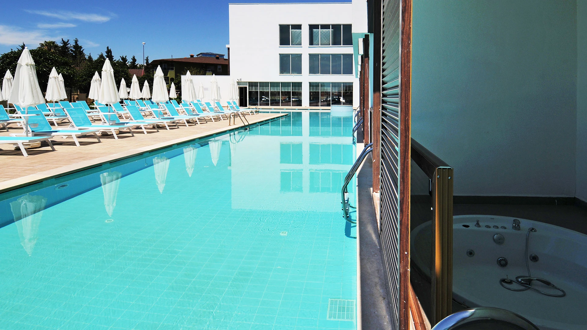 Lonicera West Hotel – 23
