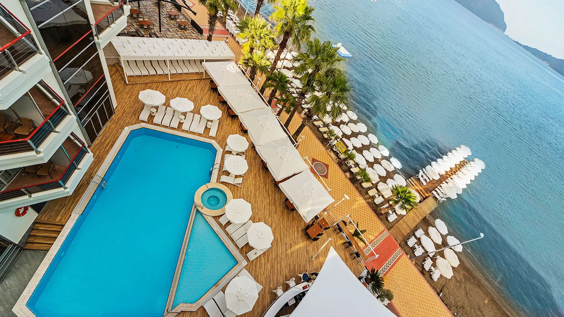 Poseidon Hotel – 12