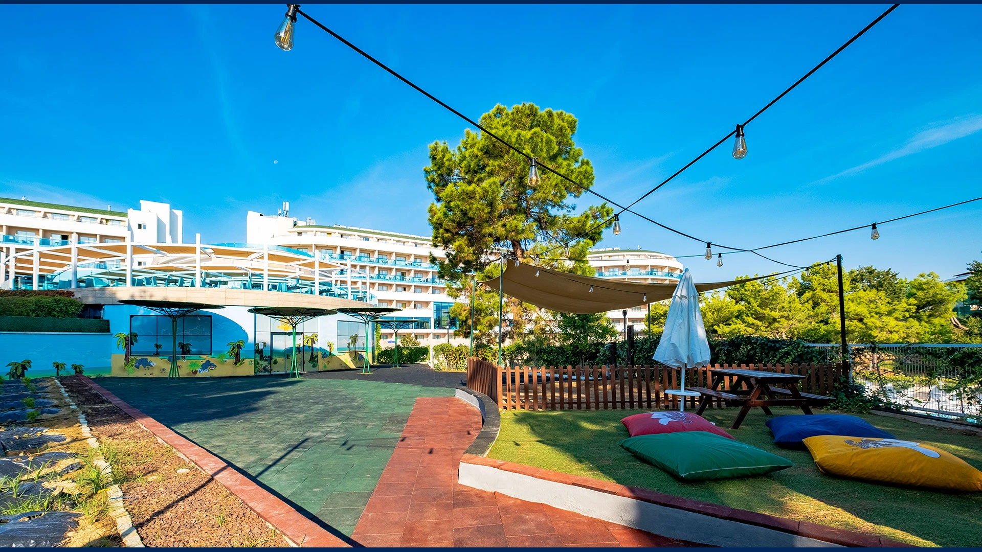 A Good Life Utopia Family Resort – 17