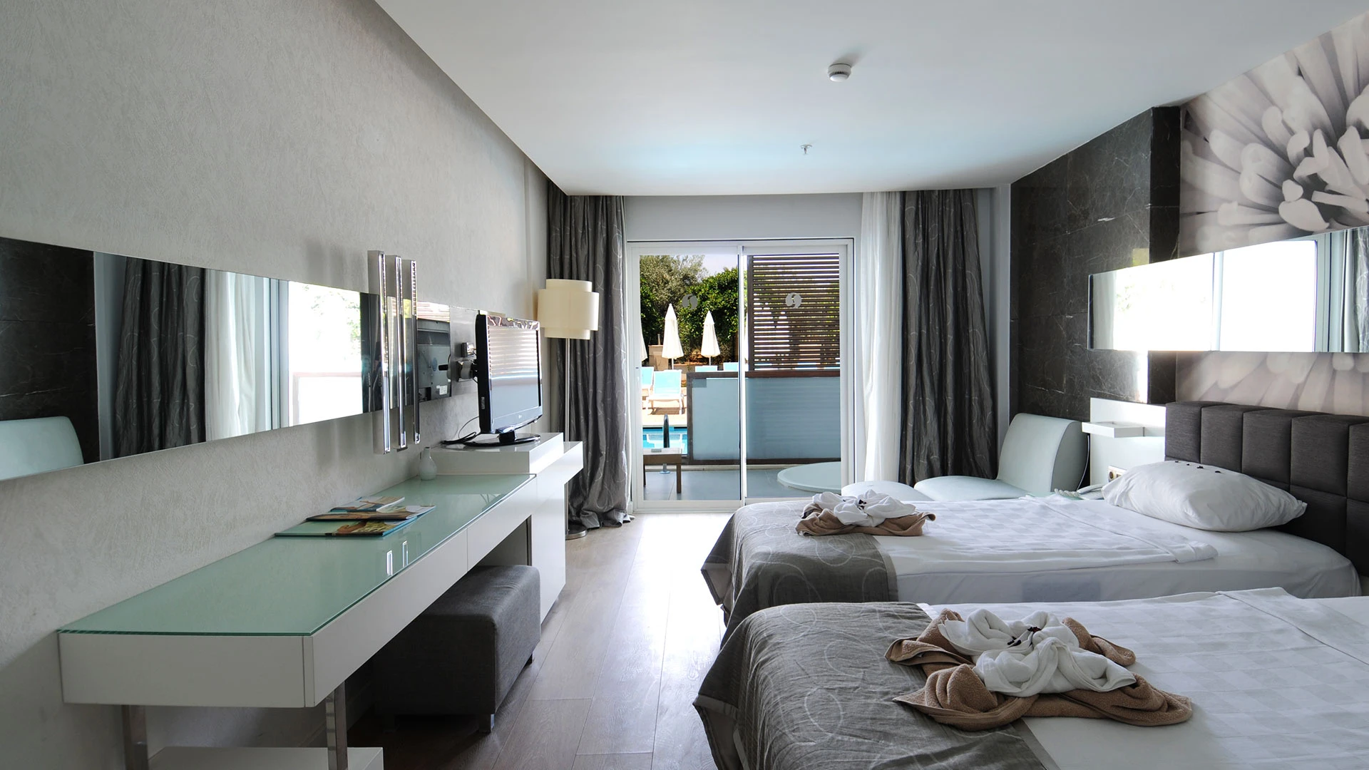 Lonicera West Hotel – 13