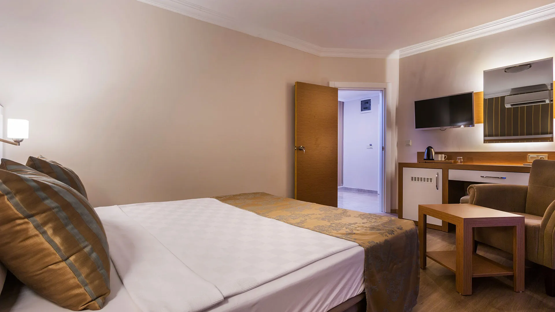 LONICERA CITY HOTEL Чартър до Анталия от Варна 2026 [VAR] – 19