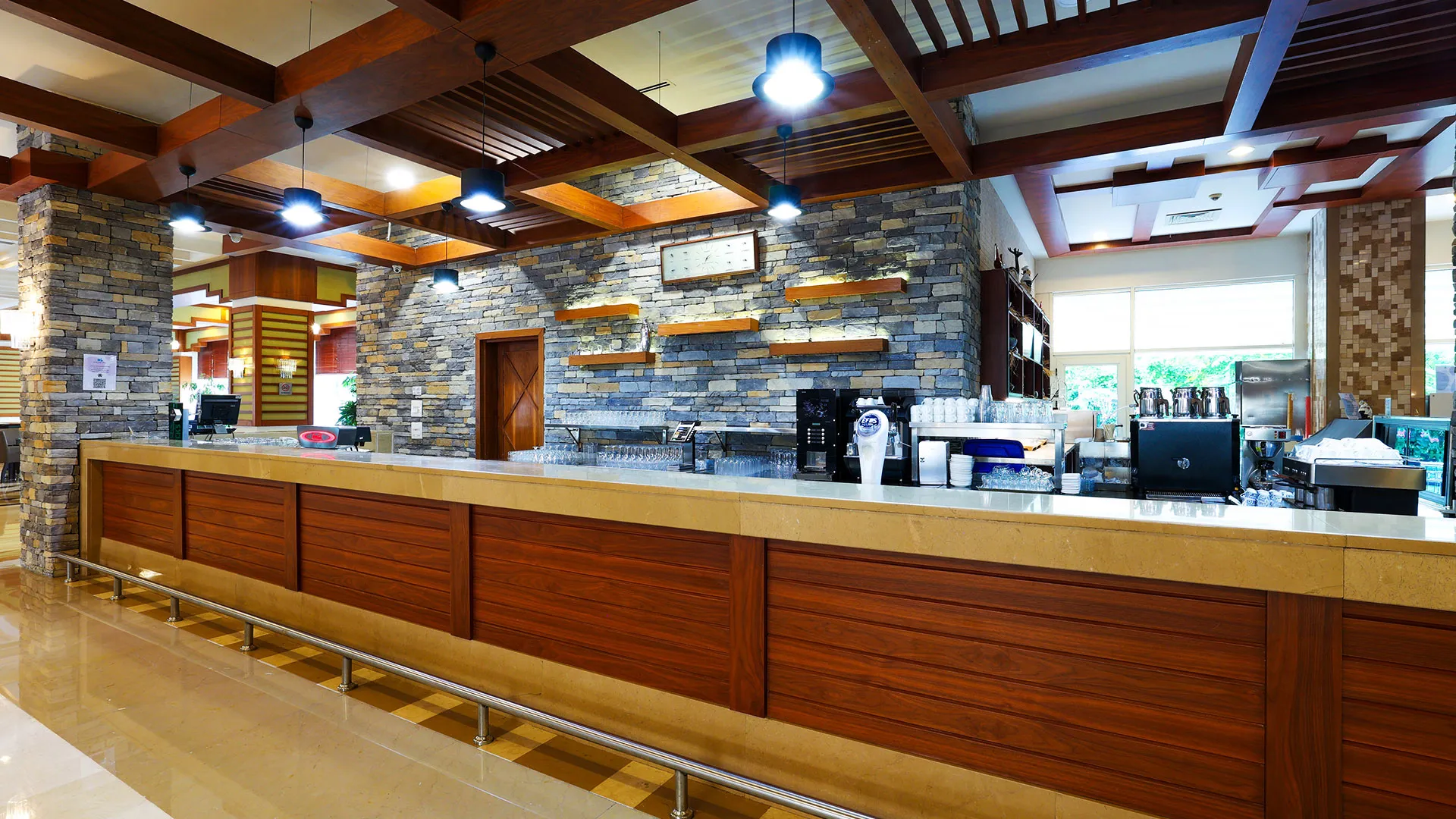 Crystal Deluxe Resort & Spa – 25