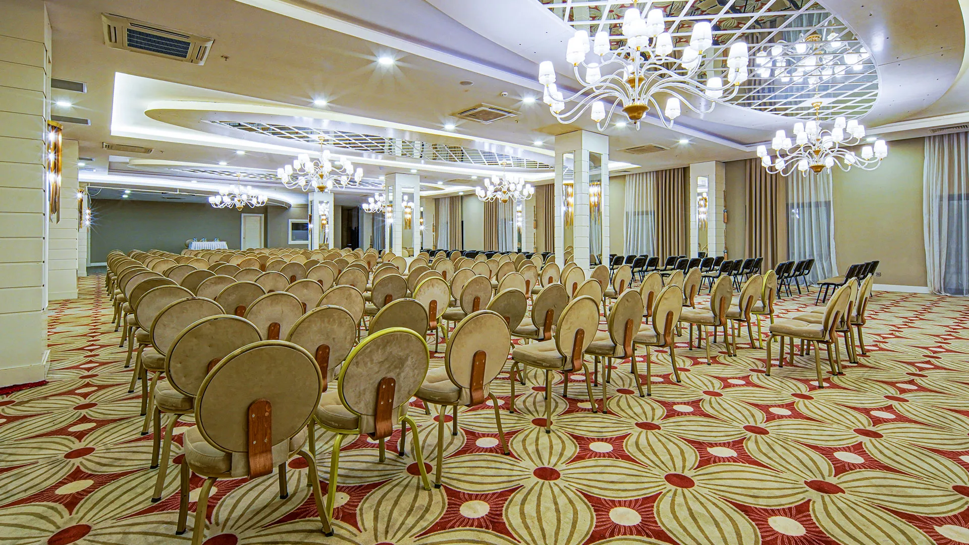 Diamond Premium Hotel & Spa – 10
