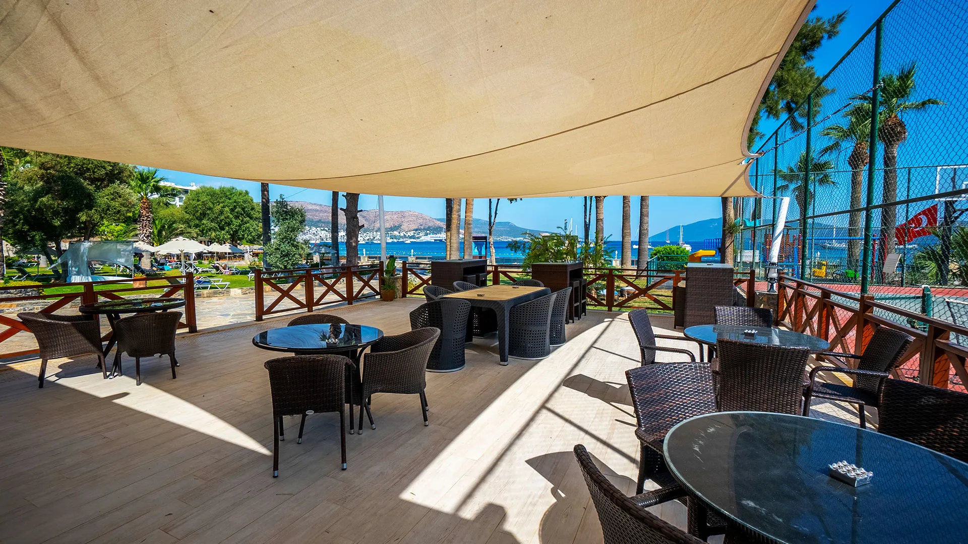 Azka Hotel – 29