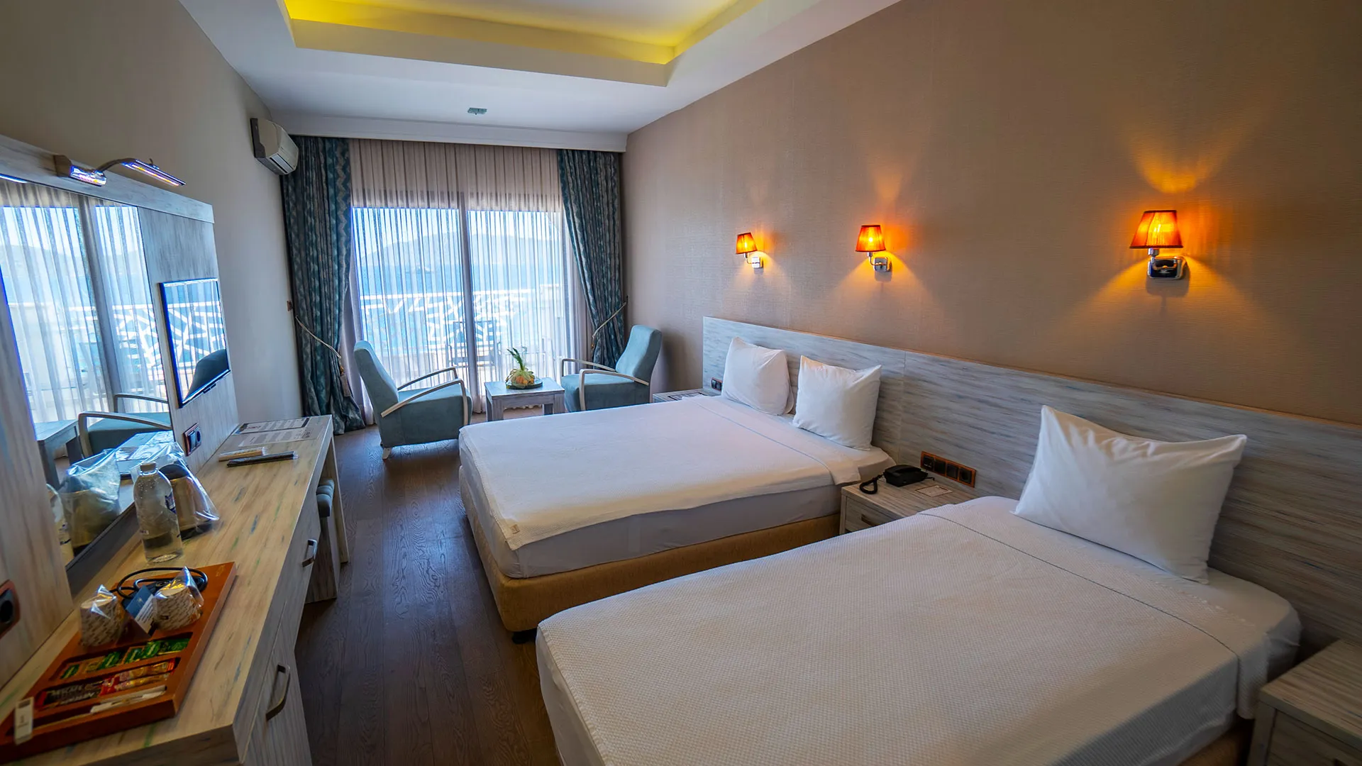 Azka Hotel – 90