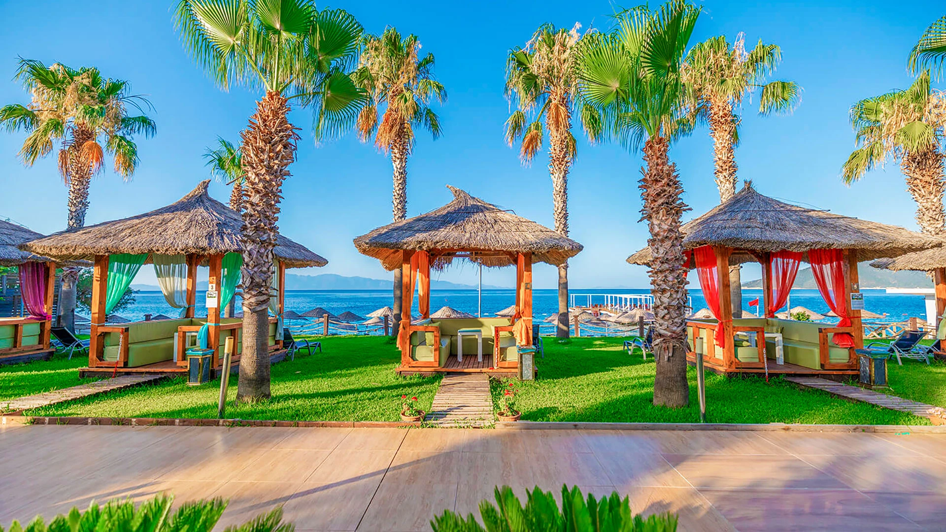 Latanya Park Resort – 34