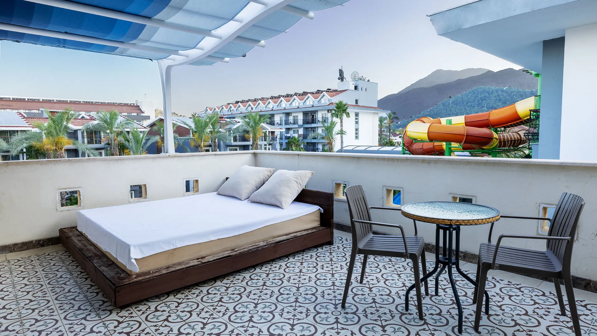 Crystal Aura Beach Resort & Spa – 29
