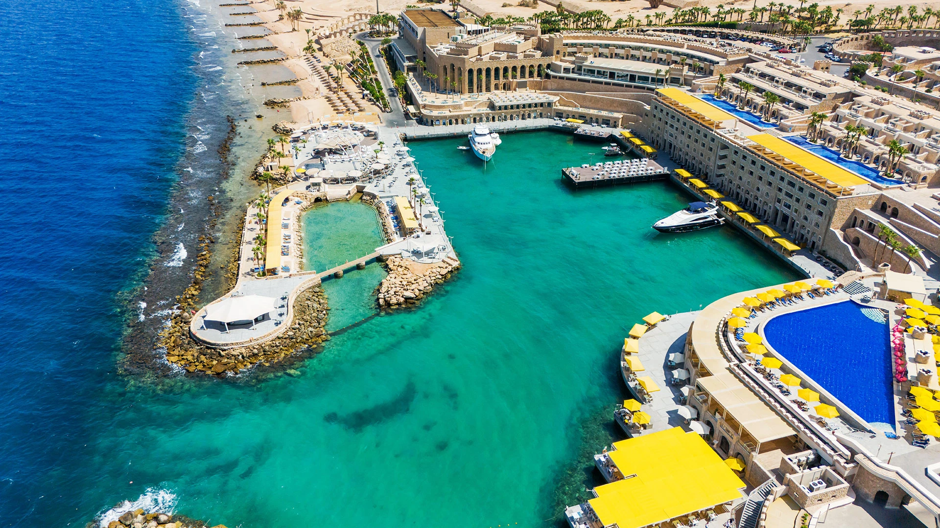 PICKALBATROS CITADEL RESORT – SAHL HASHEESH Нова Година - Почивка в Хургада с чартър от София – 2