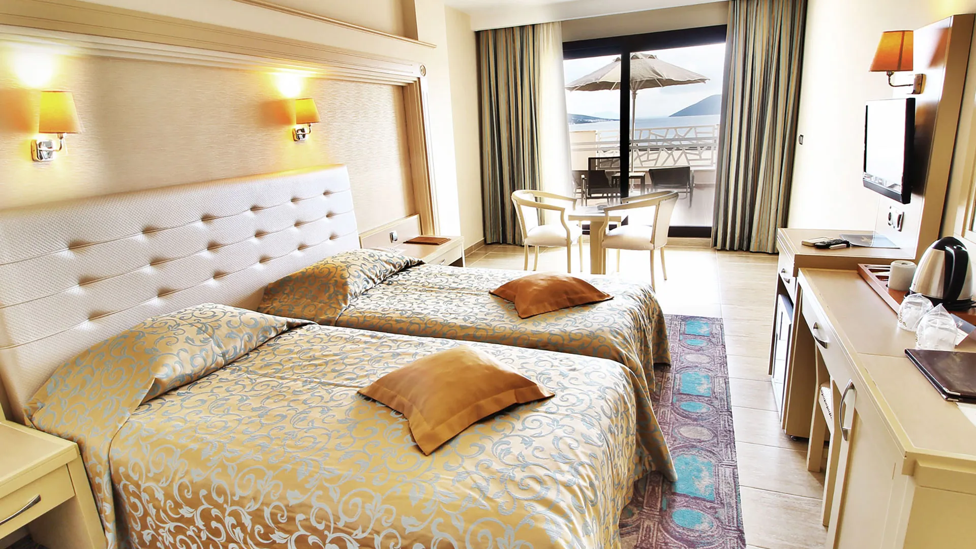 Azka Hotel – 19