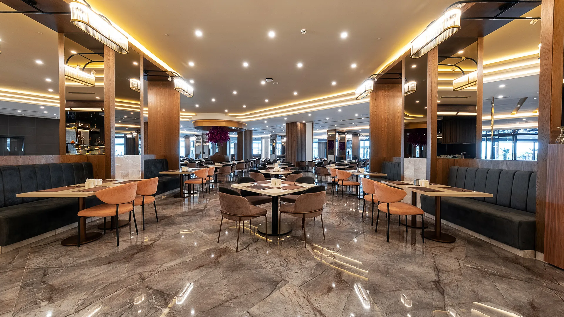 Lago Hotel – 65