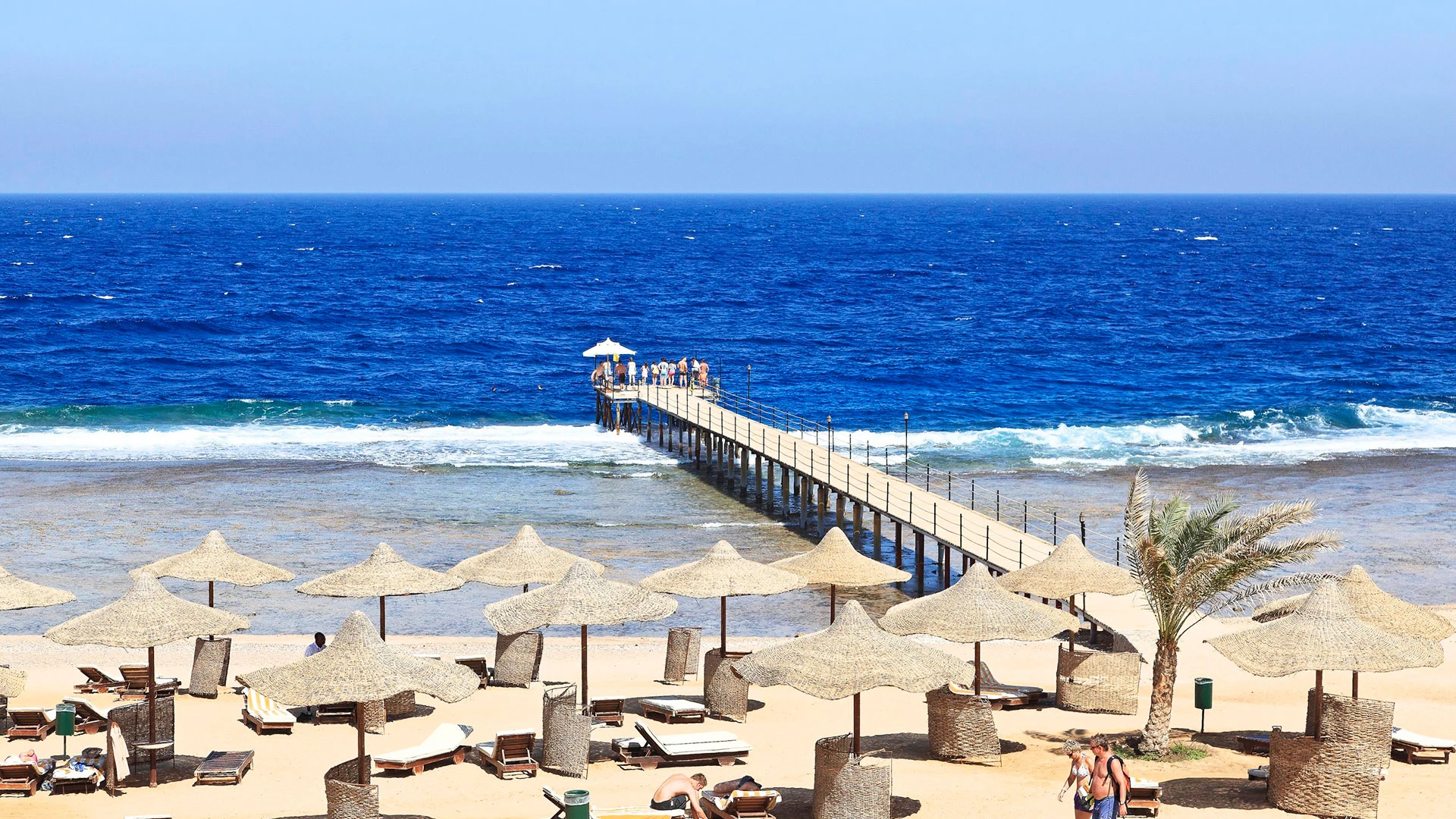 THE THREE CORNERS SEA BEACH RESORT Нова Година - Почивка в Хургада с чартър от София – 17