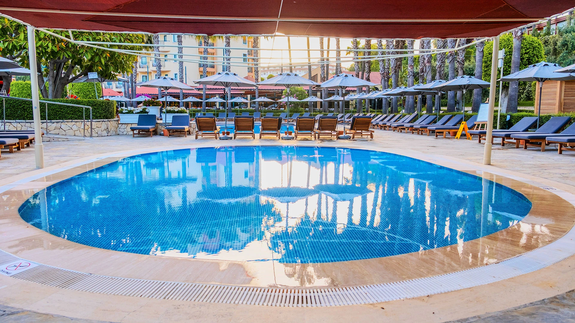 Miramare Queen Hotel – 70