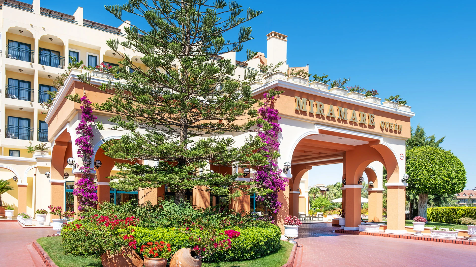 Miramare Queen Hotel – 30