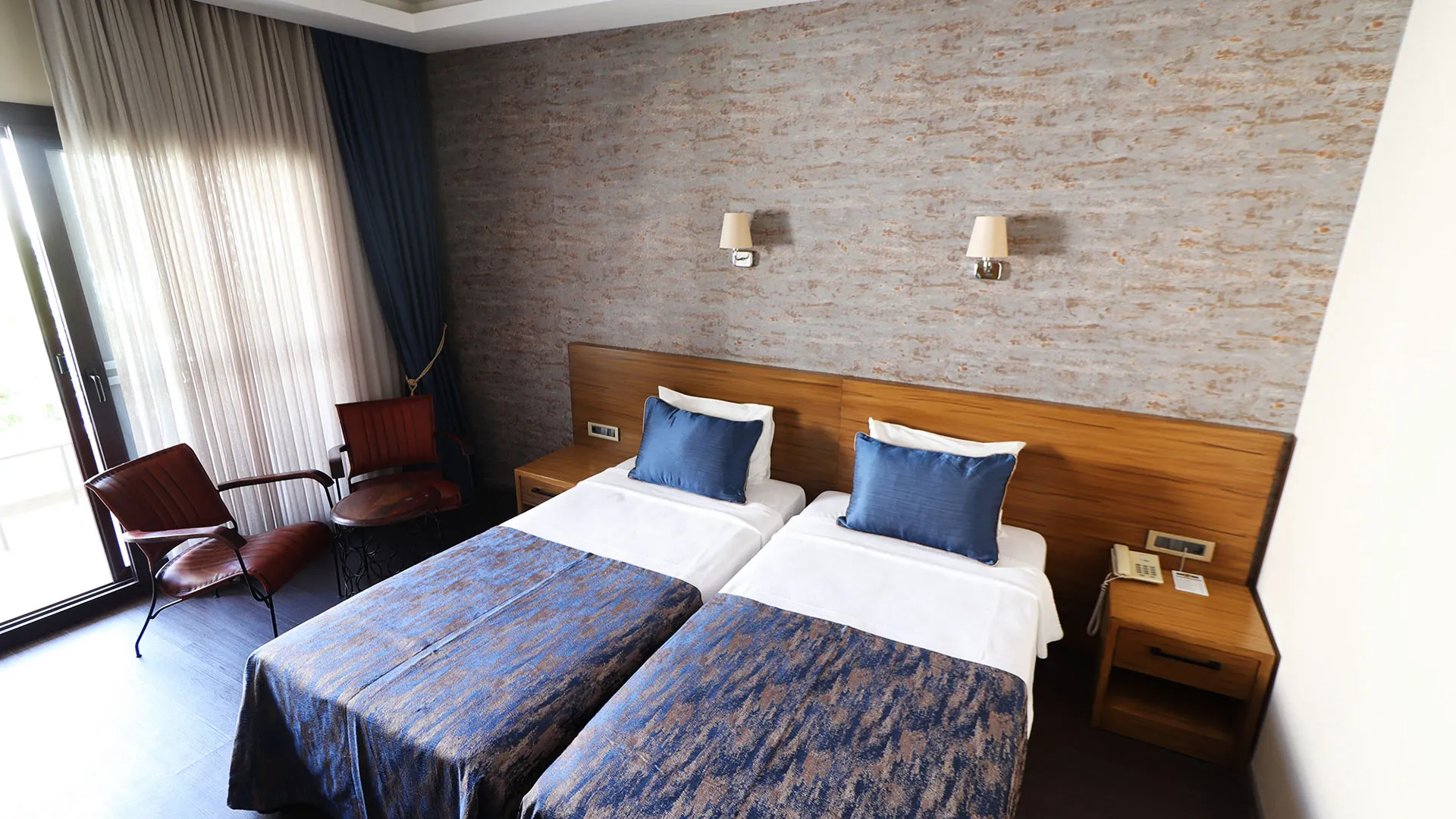 Azka Hotel – 72