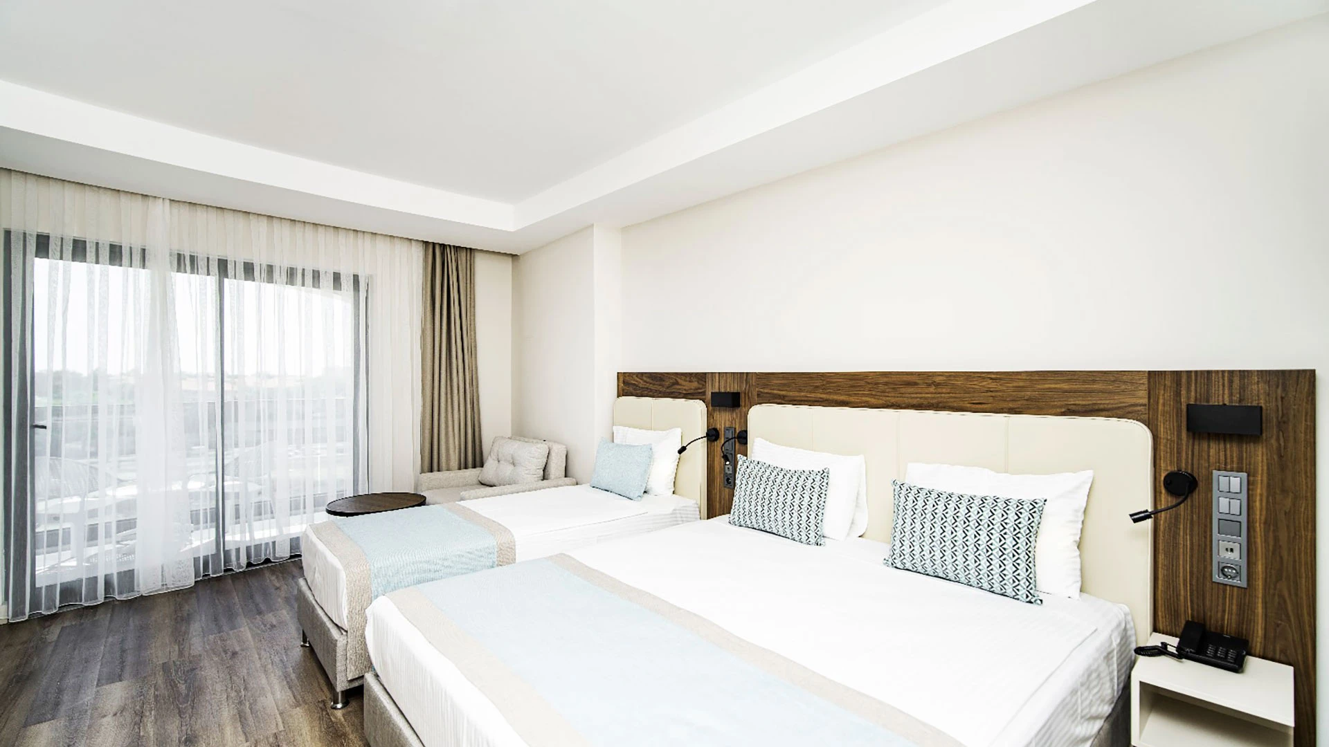 Side Moon Palace Hotel – 13