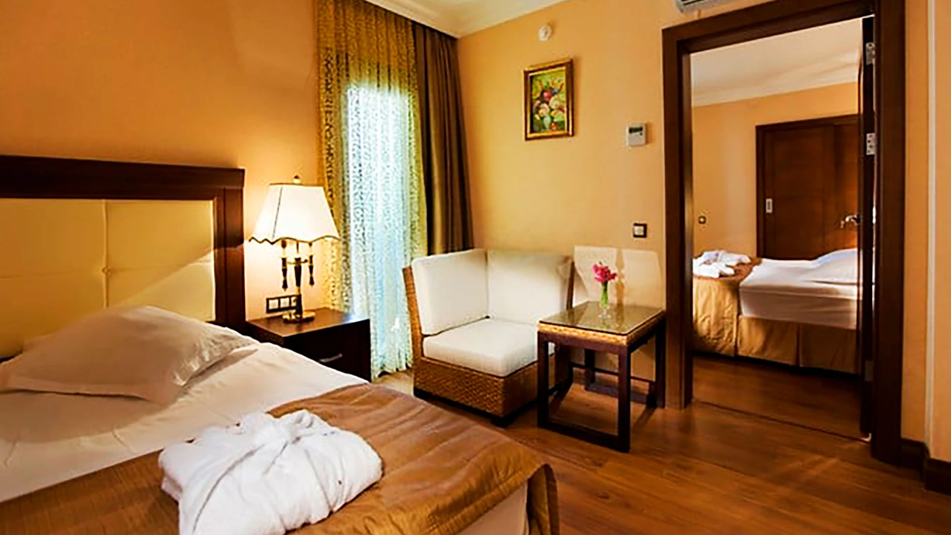 Latanya Park Resort – 62