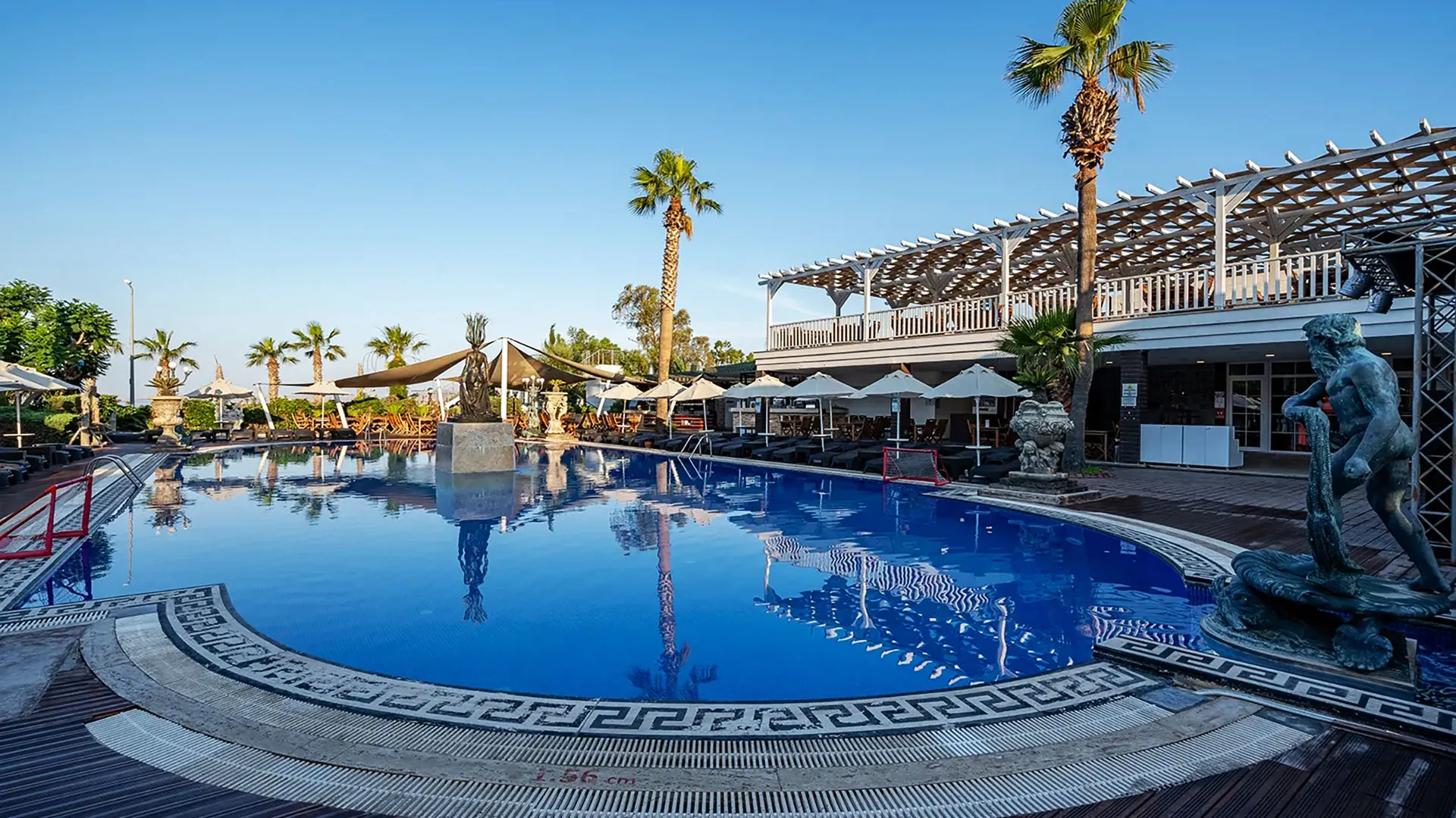 Golden Beach Resort & Spa – 4