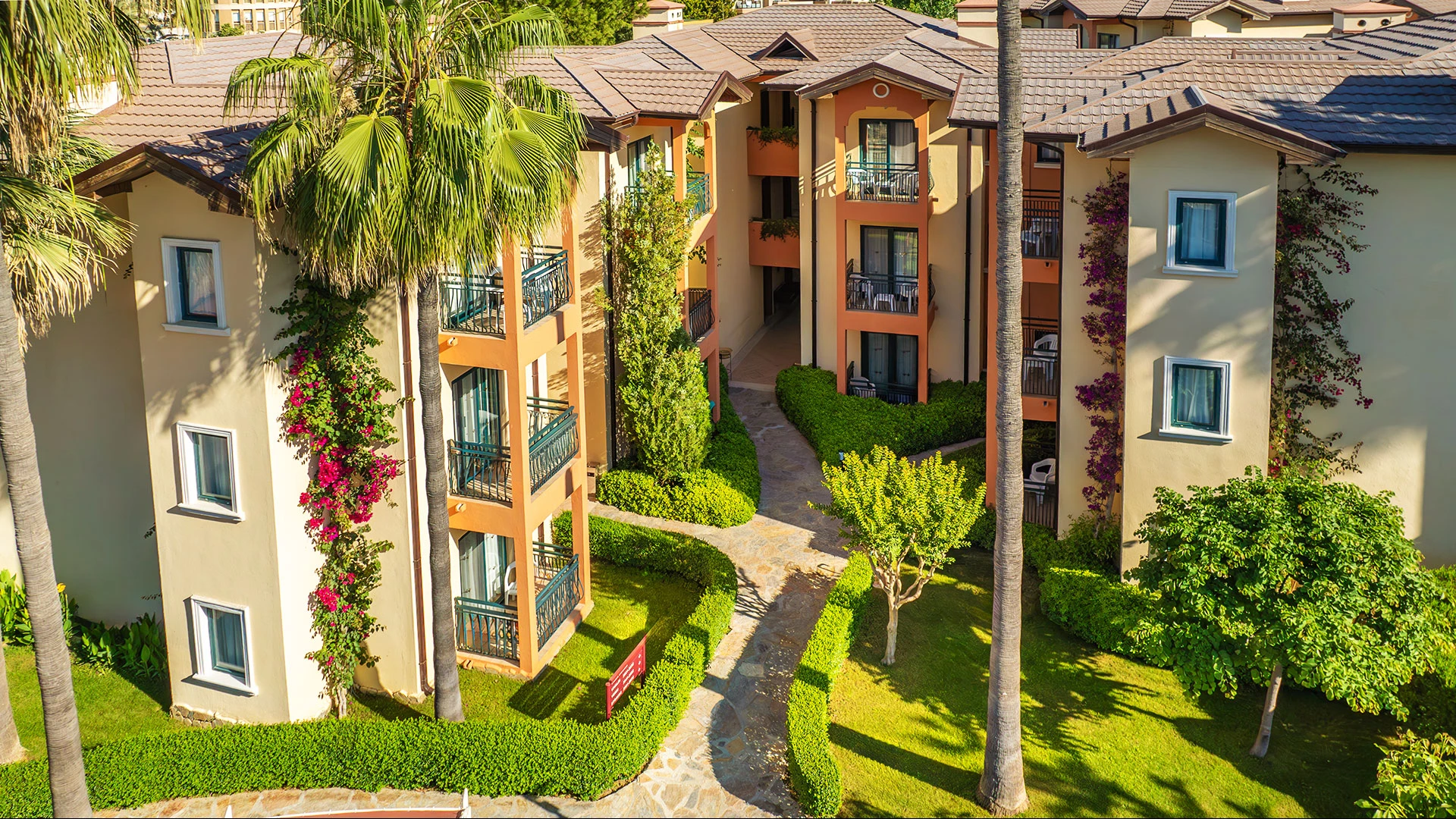 Miramare Queen Hotel – 64