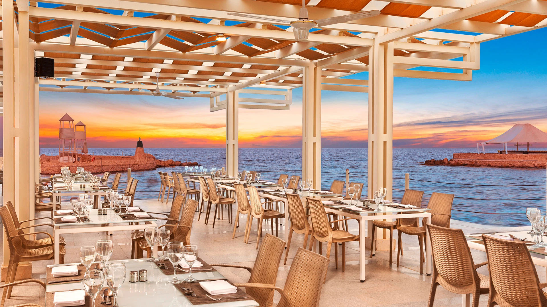 PICKALBATROS CITADEL RESORT – SAHL HASHEESH Нова Година - Почивка в Хургада с чартър от София – 88