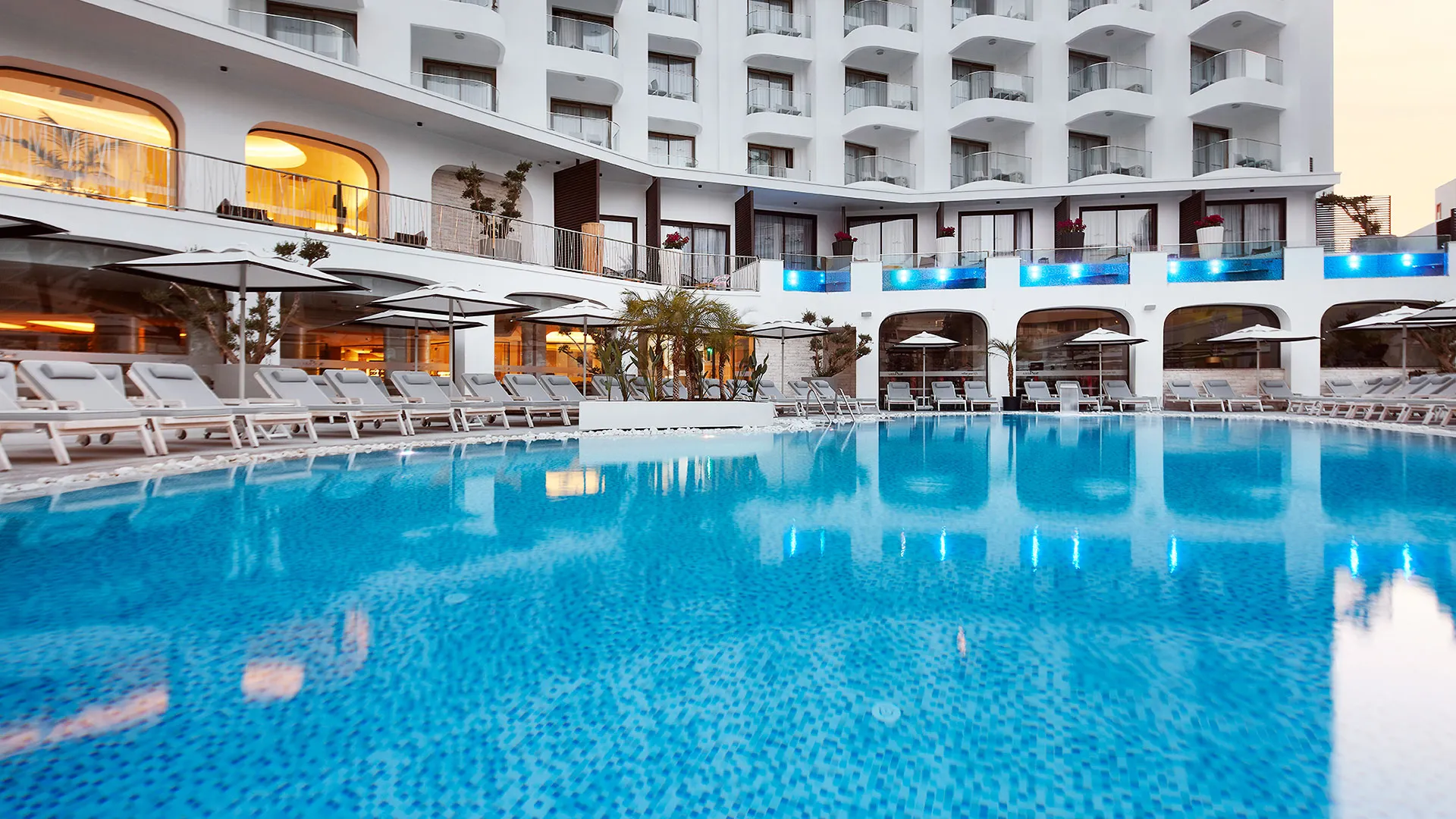 Lalila Blue Suites – 4