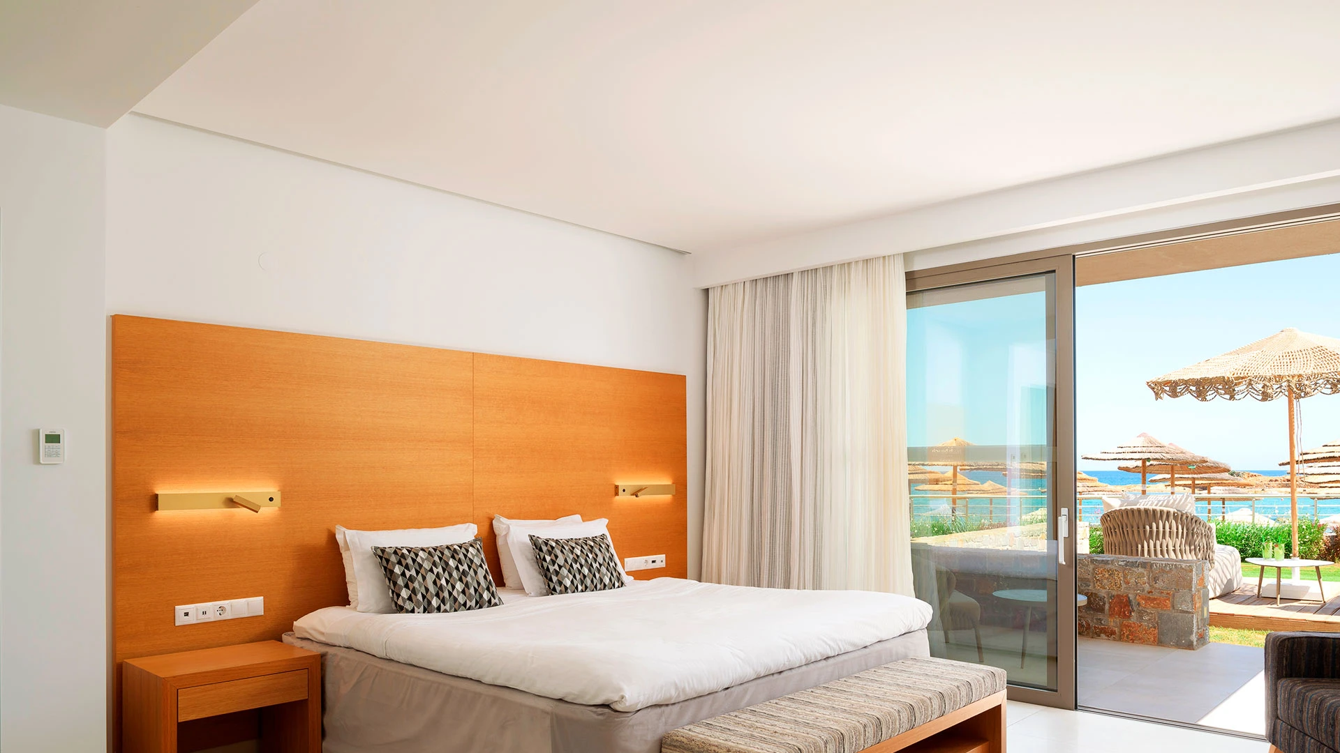 High Beach White The Villa Collection (Adult Only +16) Почивка на о-в Крит с полет от София – 28