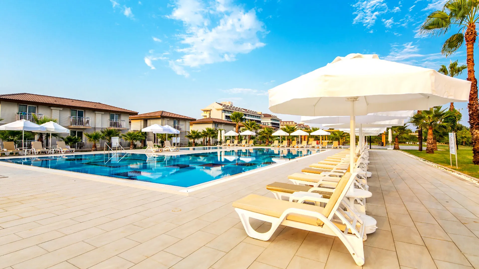 Crystal Boutique Beach – 18