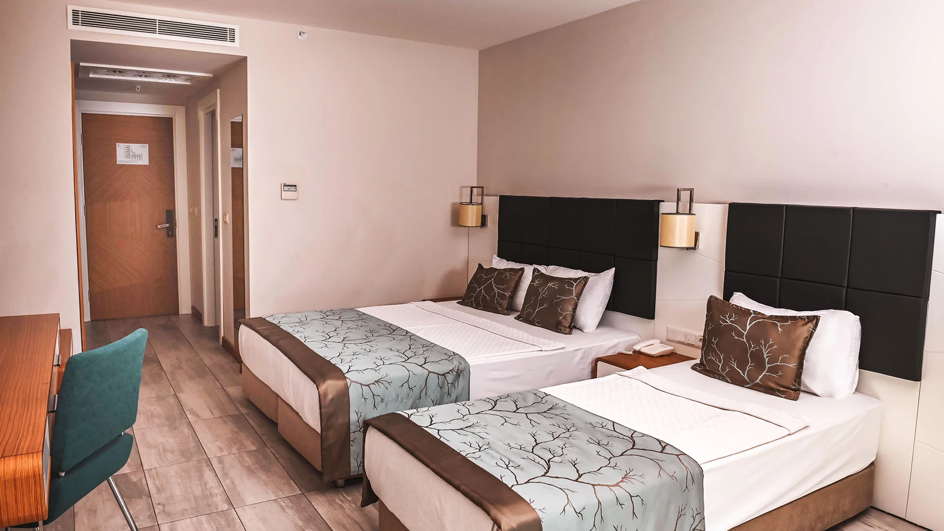 Xoria Deluxe Hotel – 15