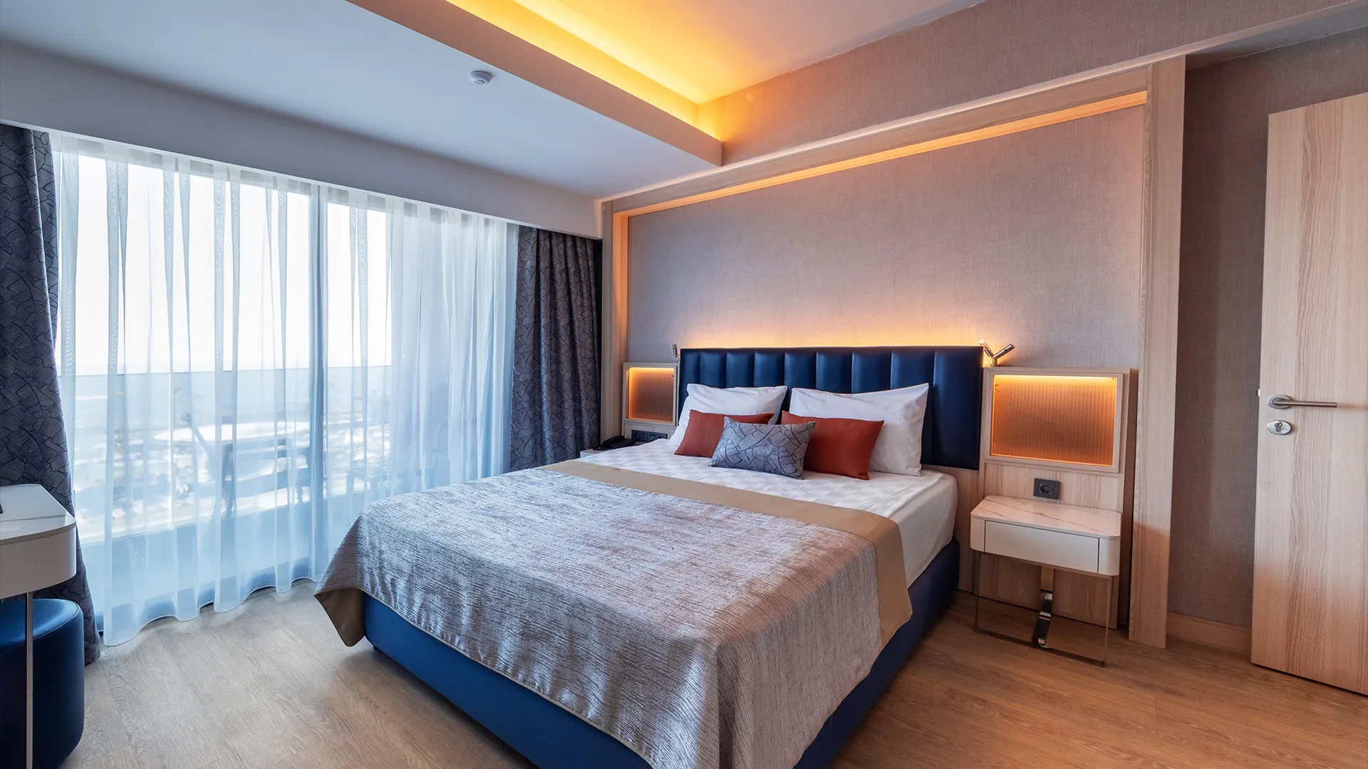 Lago Hotel – 67