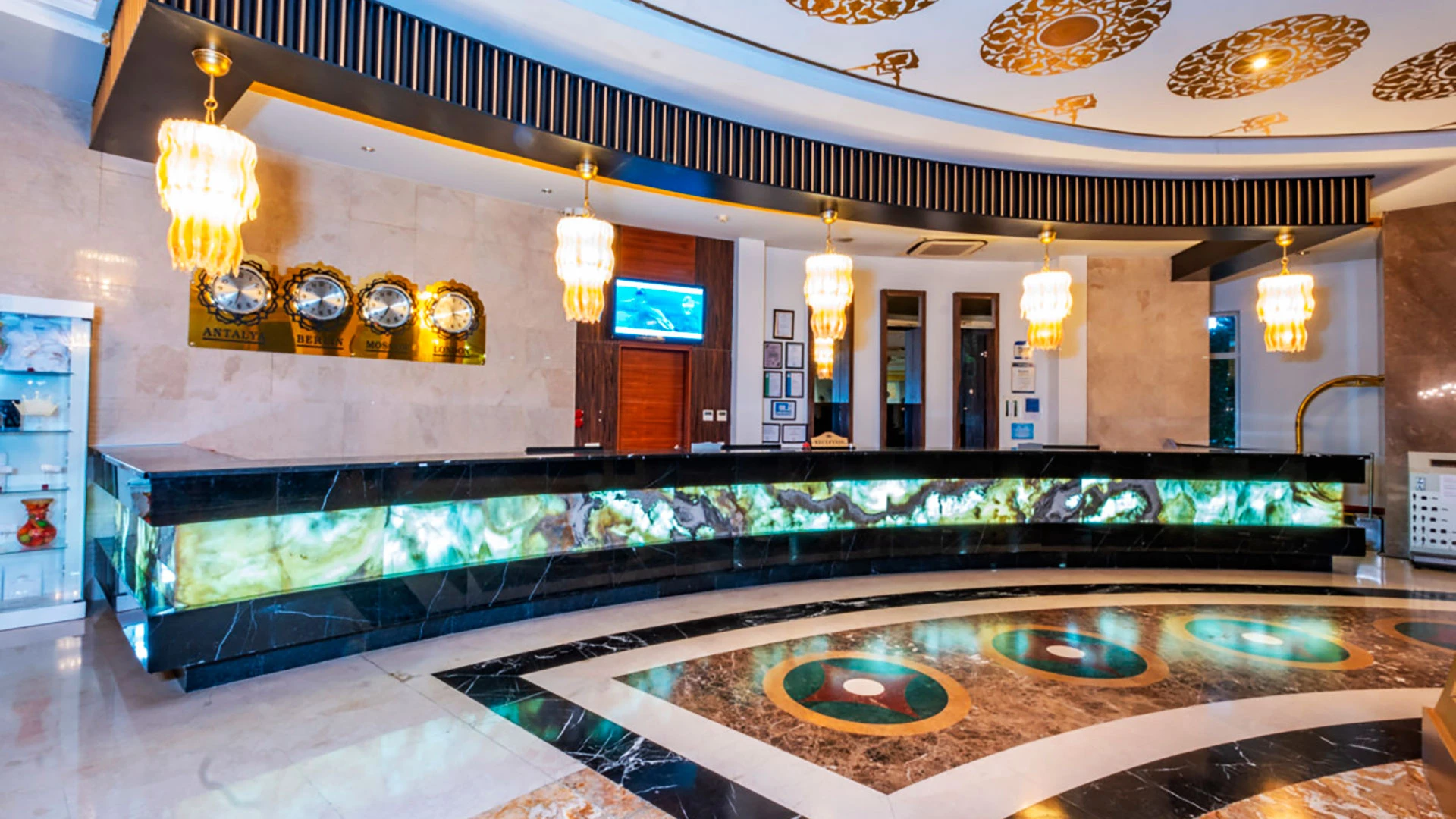 Side Crown Palace – 30