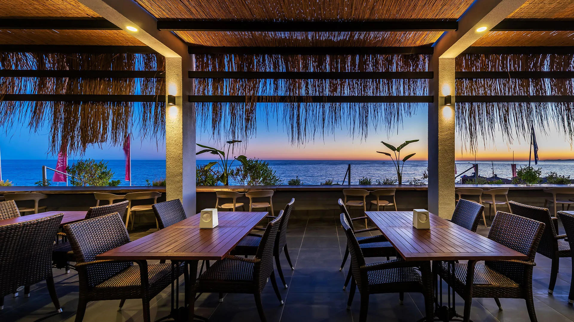 White City Beach Hotel – 16