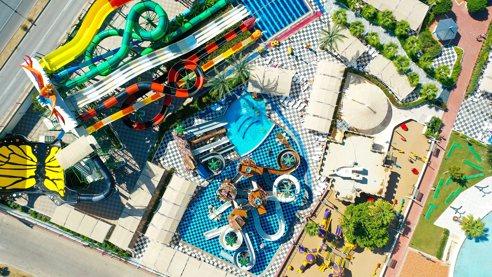 Crystal Admiral Resort & Spa – 52