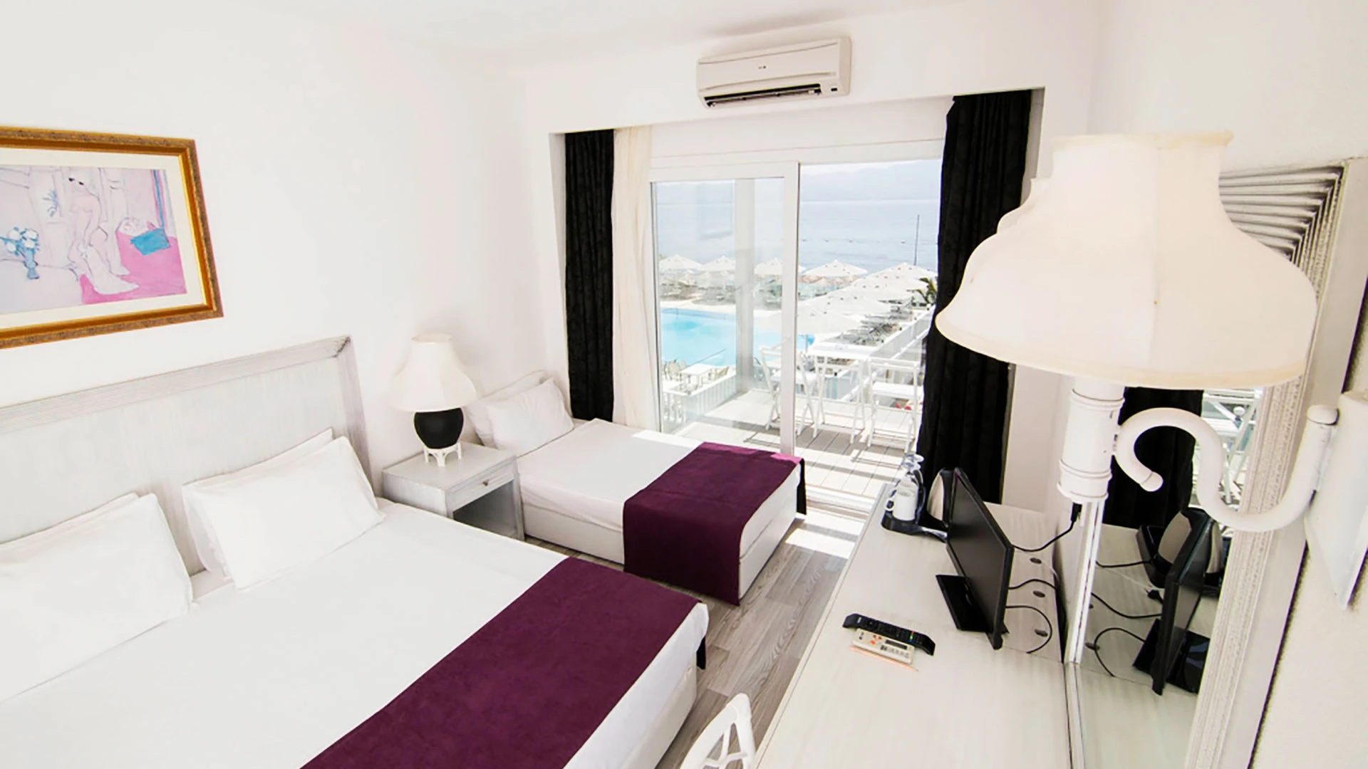 Charm Beach Hotel – 8