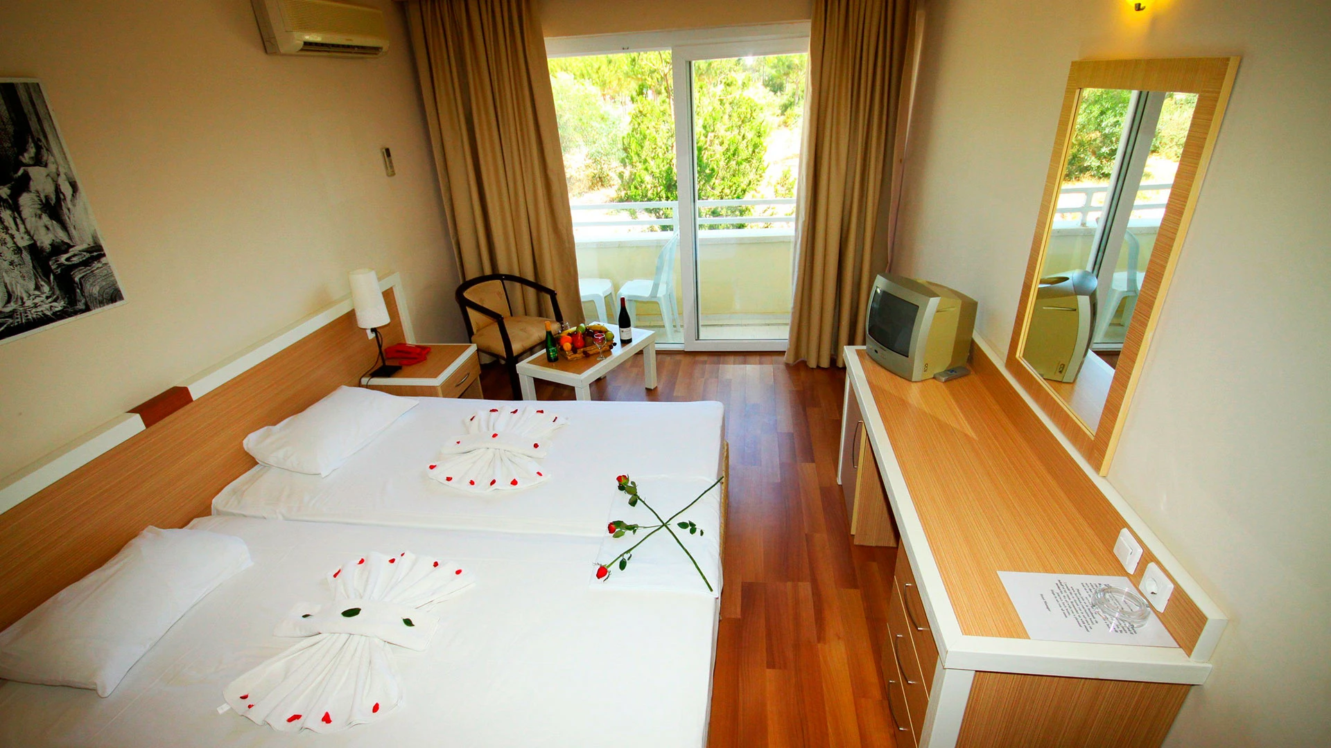 Tuntas Beach Hotel – 10
