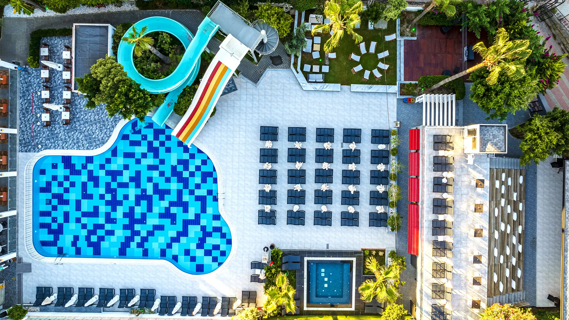 White City Beach Hotel – 4