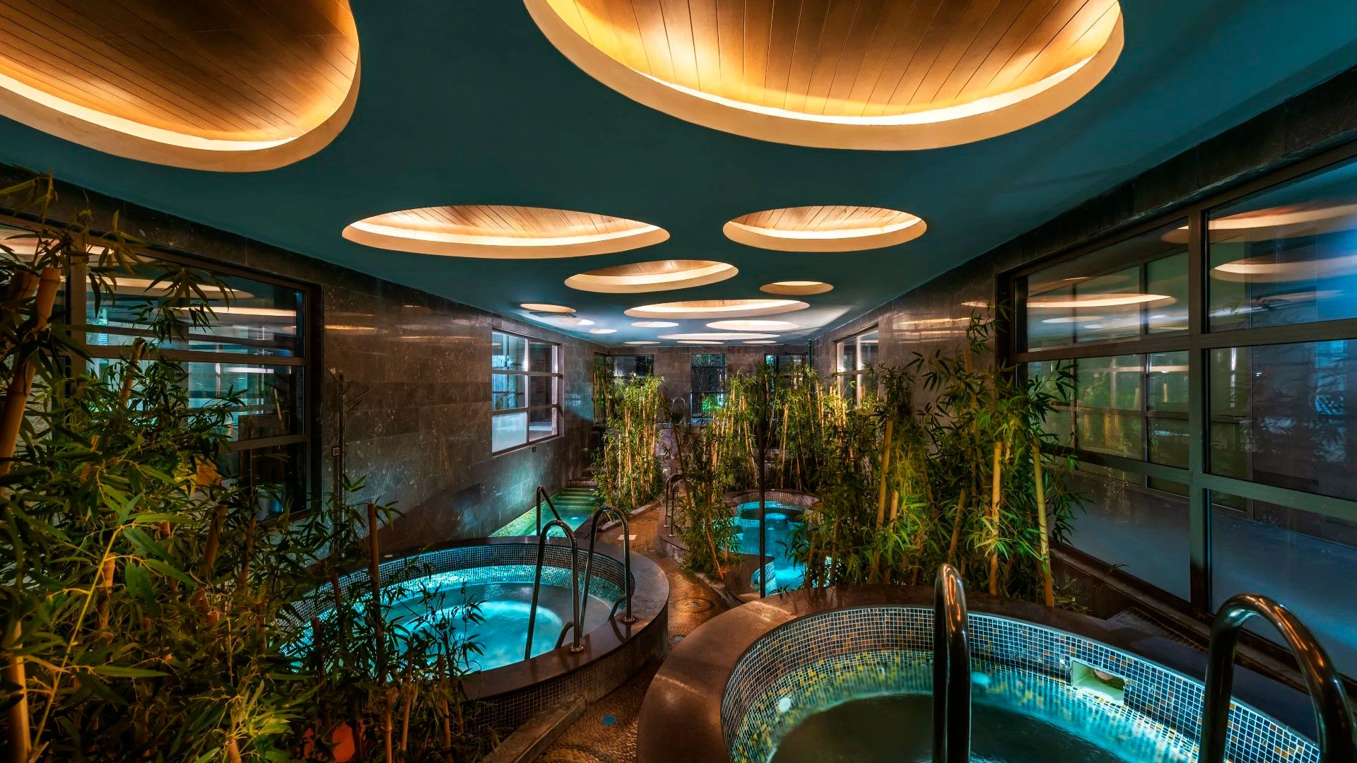 CORNELIA DIAMOND GOLF RESORT & SPA Нова Година в Анталия с чартър от Пловдив – 26