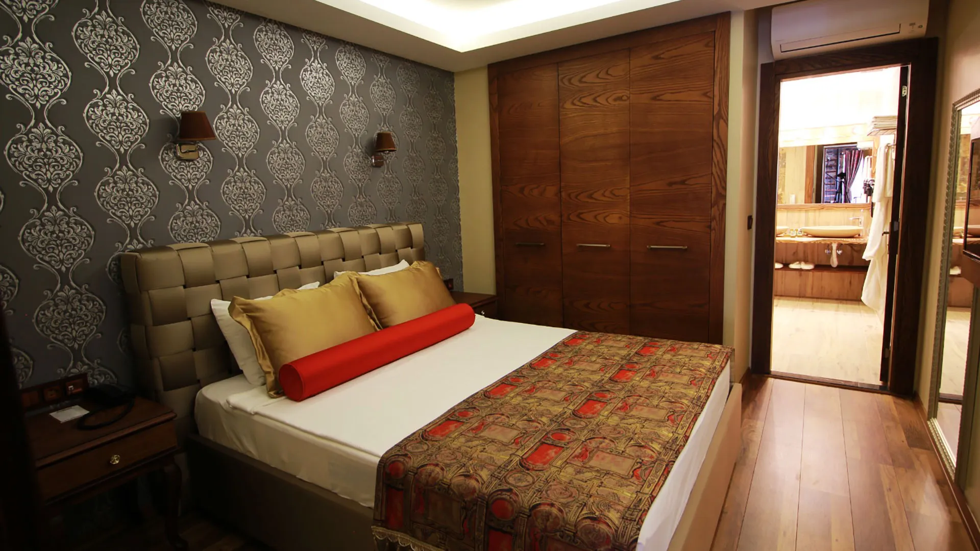 Azka Hotel – 7