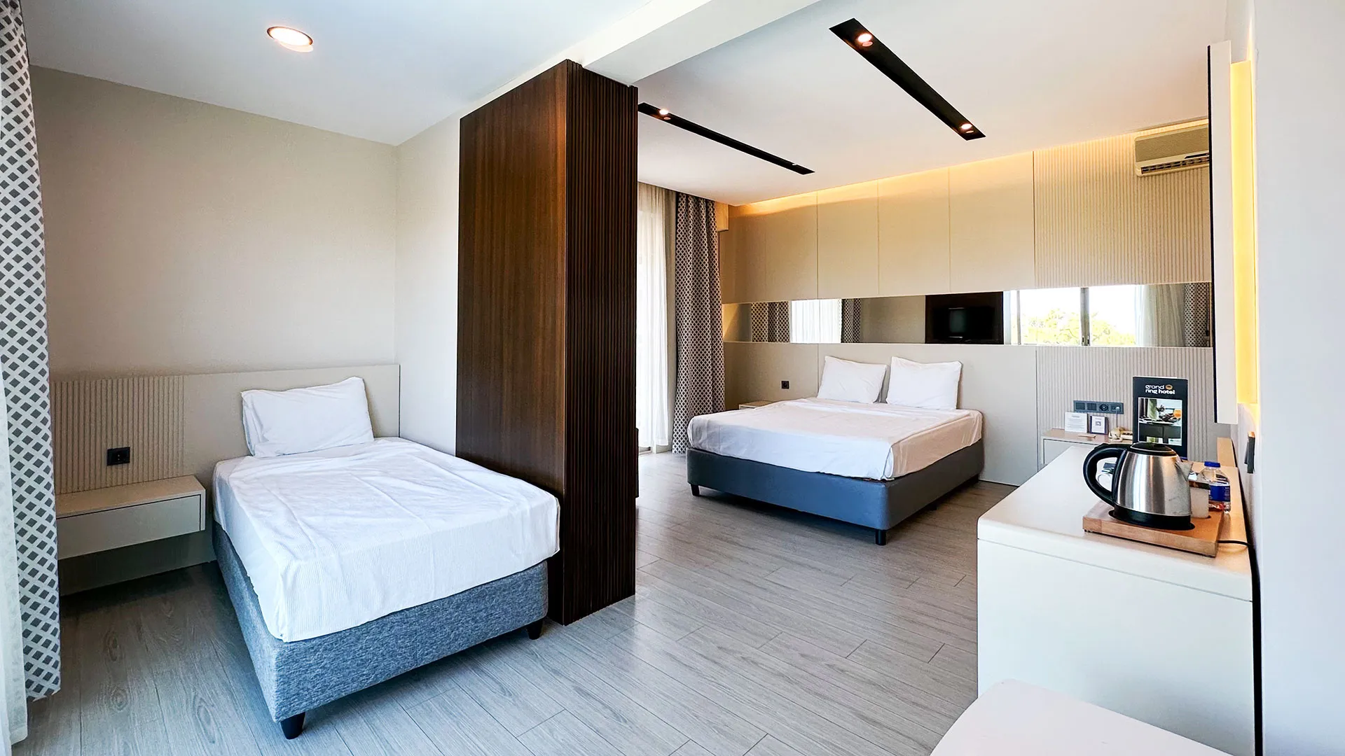 Grand Ring Hotel – 23