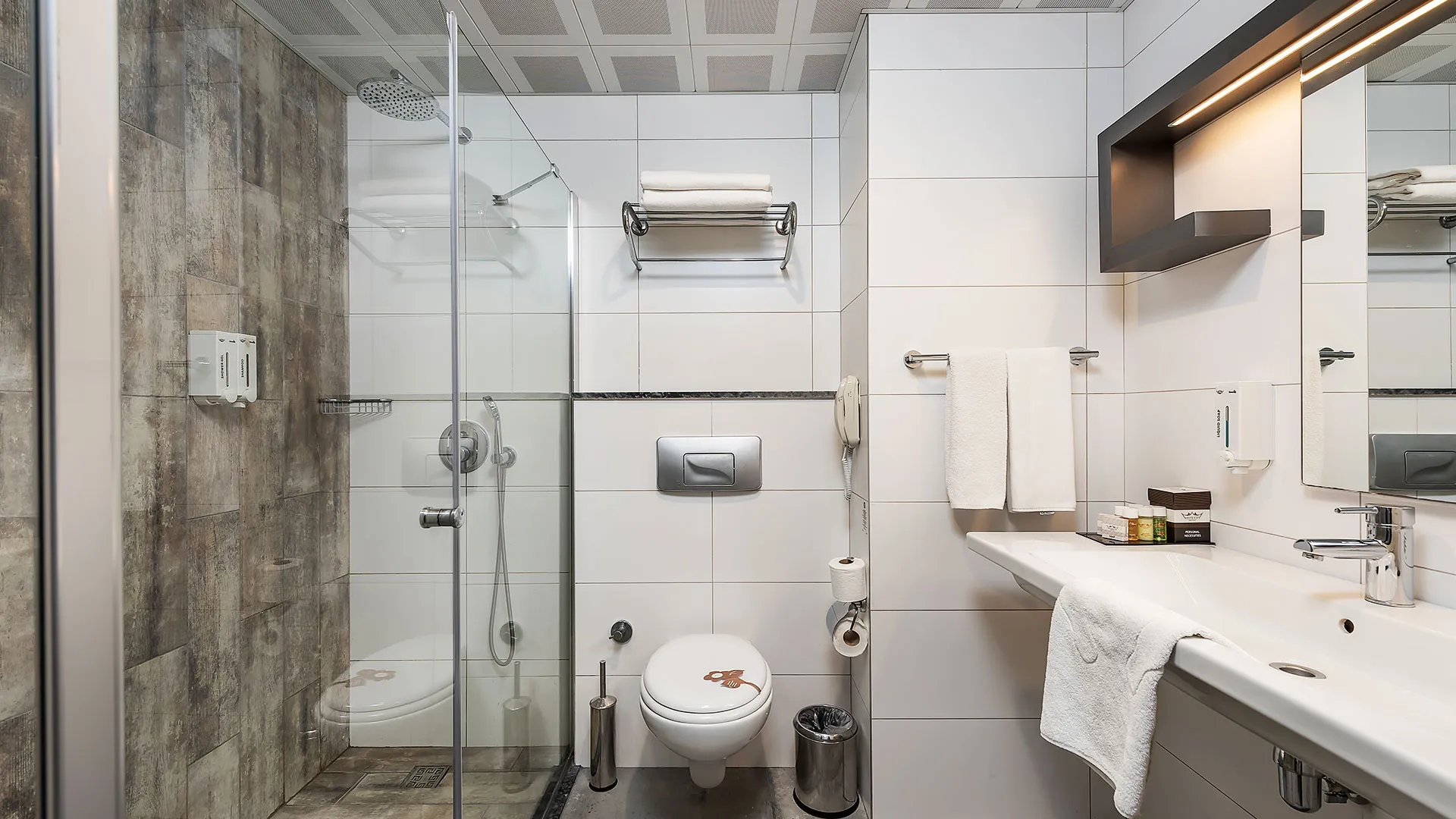 White City Beach Hotel – 66