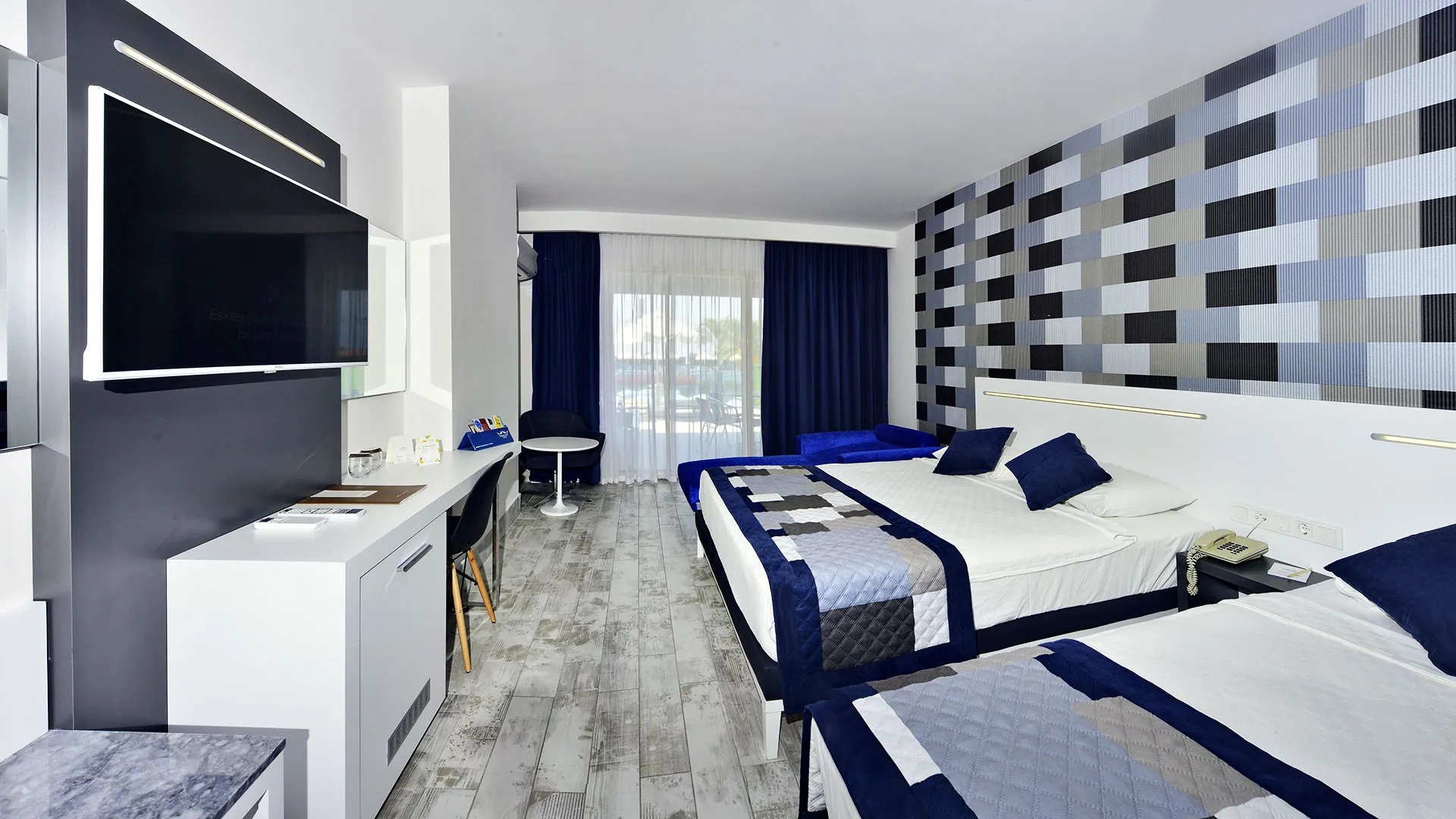 White City Beach Hotel – 28