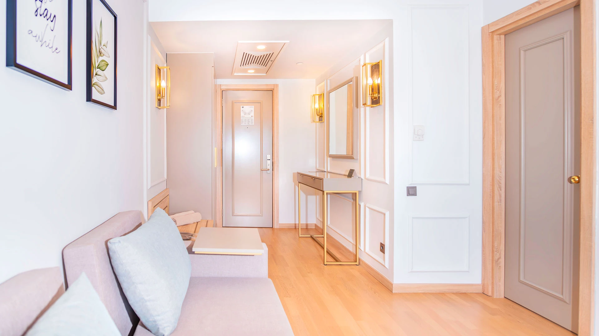 Miramare Queen Hotel – 80