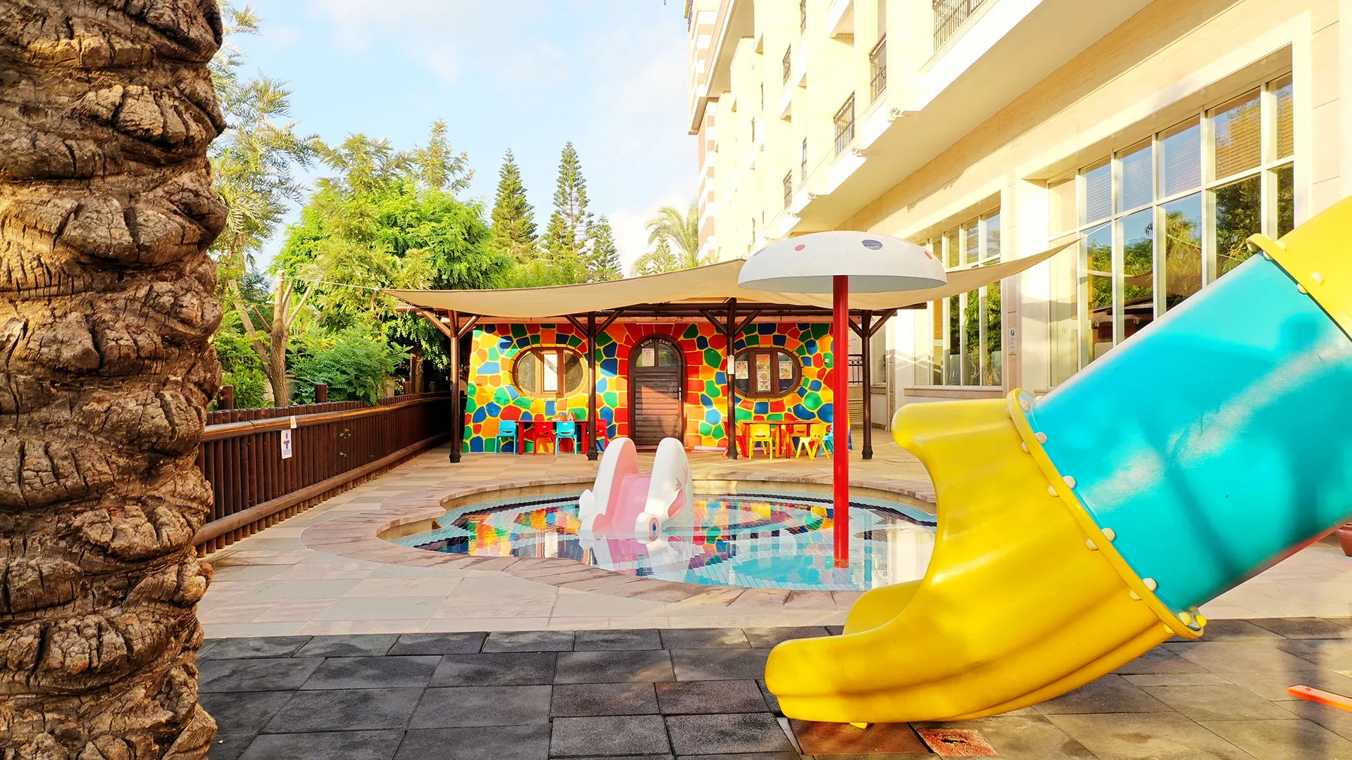 Crystal Aura Beach Resort & Spa – 39