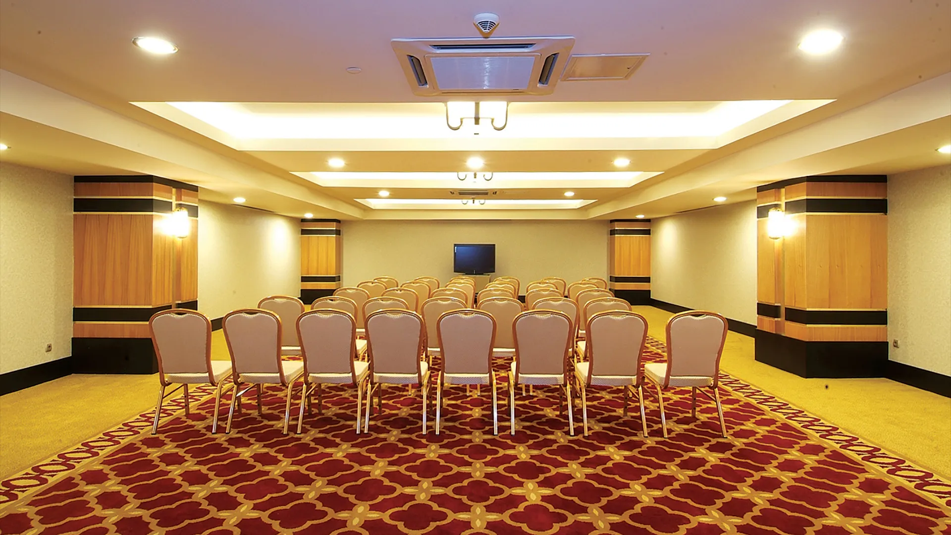 ROYAL DRAGON HOTEL Нова Година в Анталия с чартър от Пловдив – 17