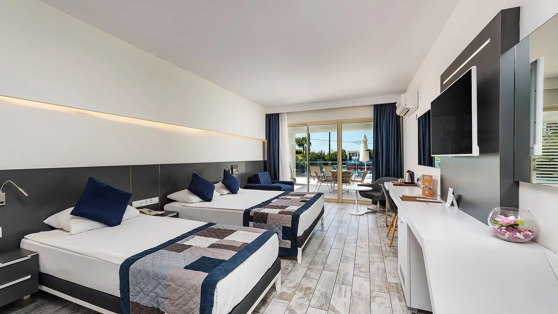 White City Beach Hotel – 44