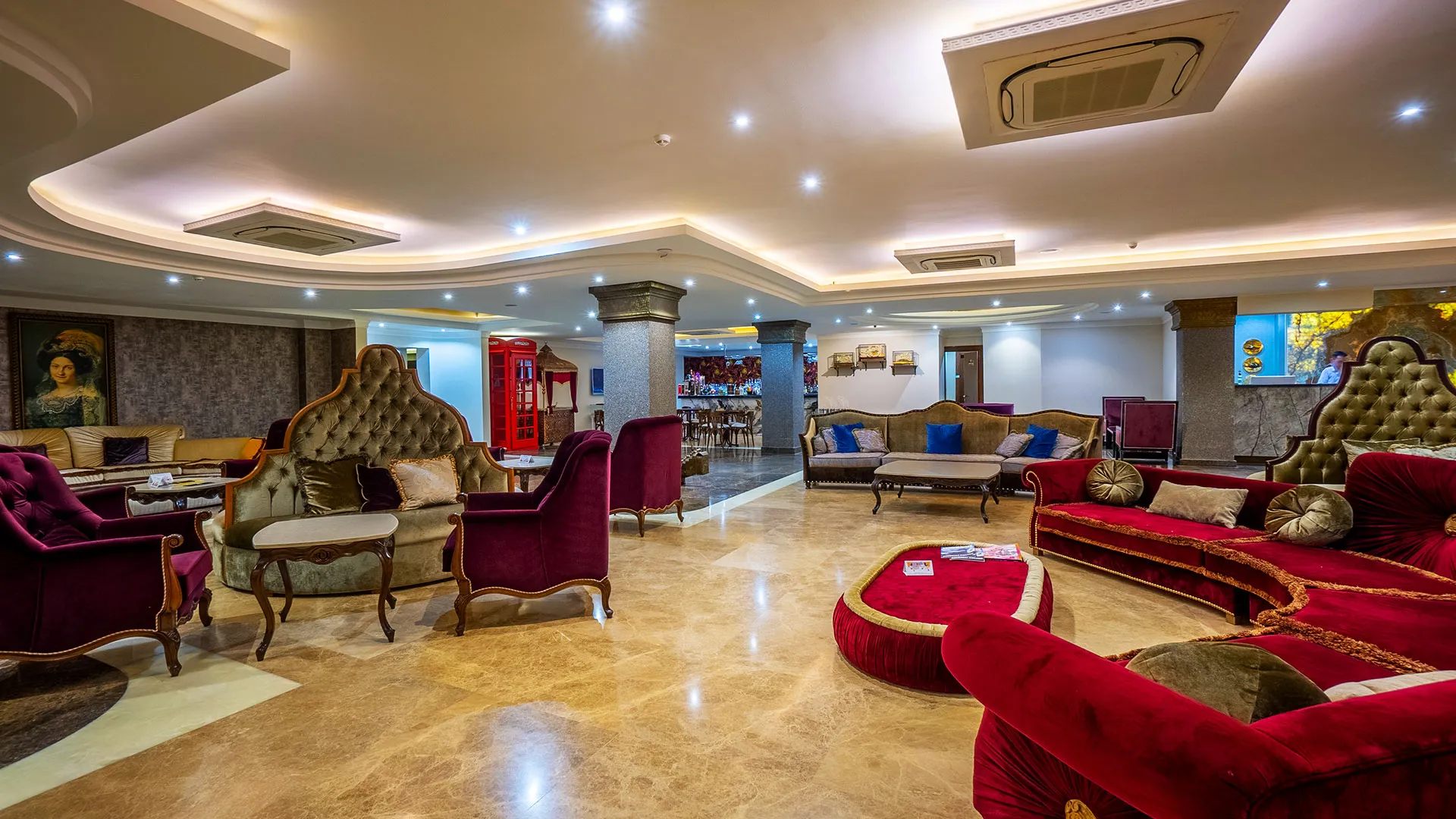 Azka Hotel – 40