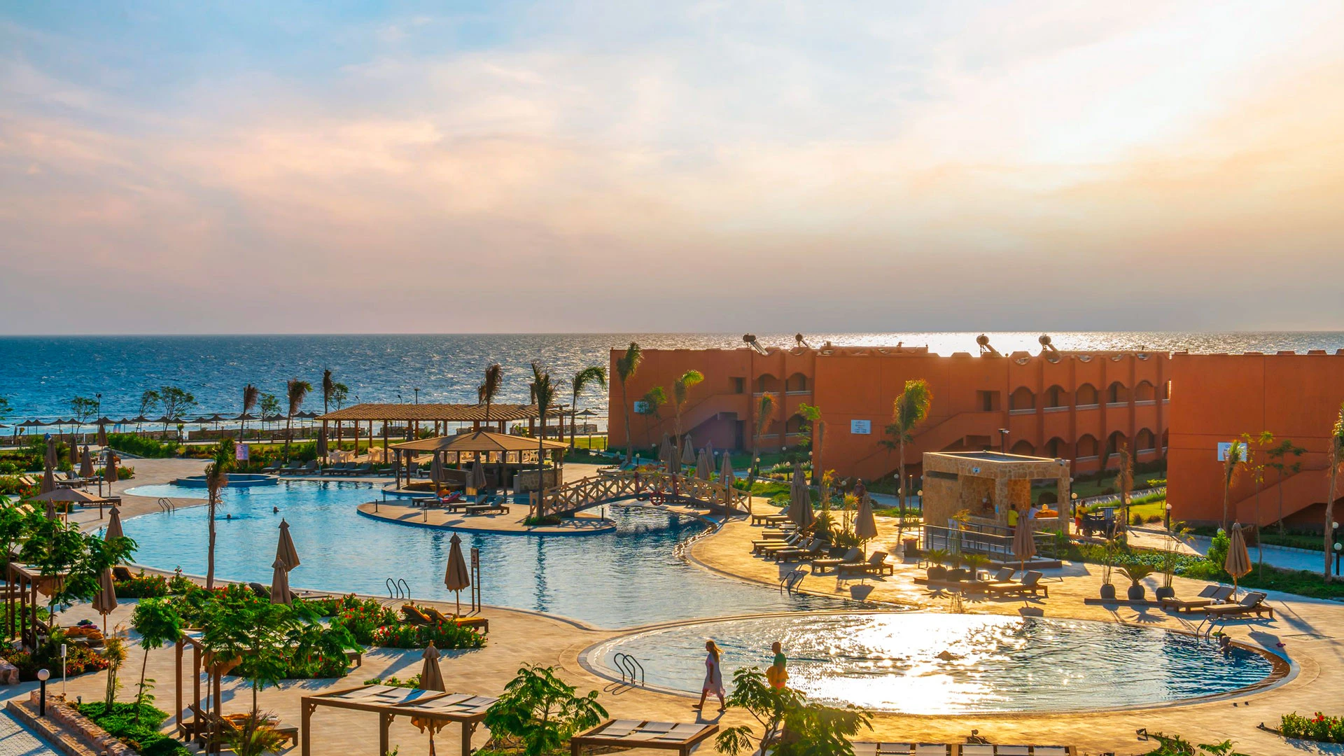 THE THREE CORNERS HAPPY LIFE BEACH RESORT Почивка в Хургада с чартър от София – 18