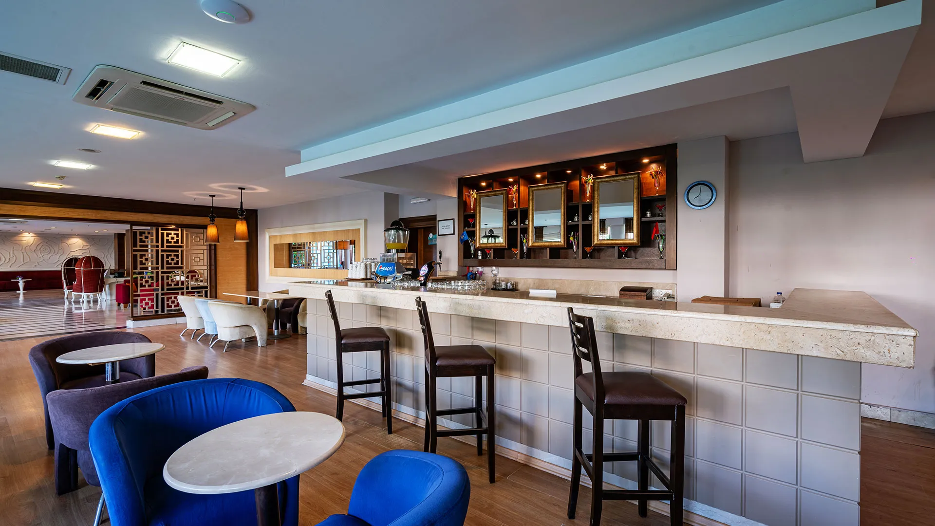 Palmeras Beach Hotel – 11