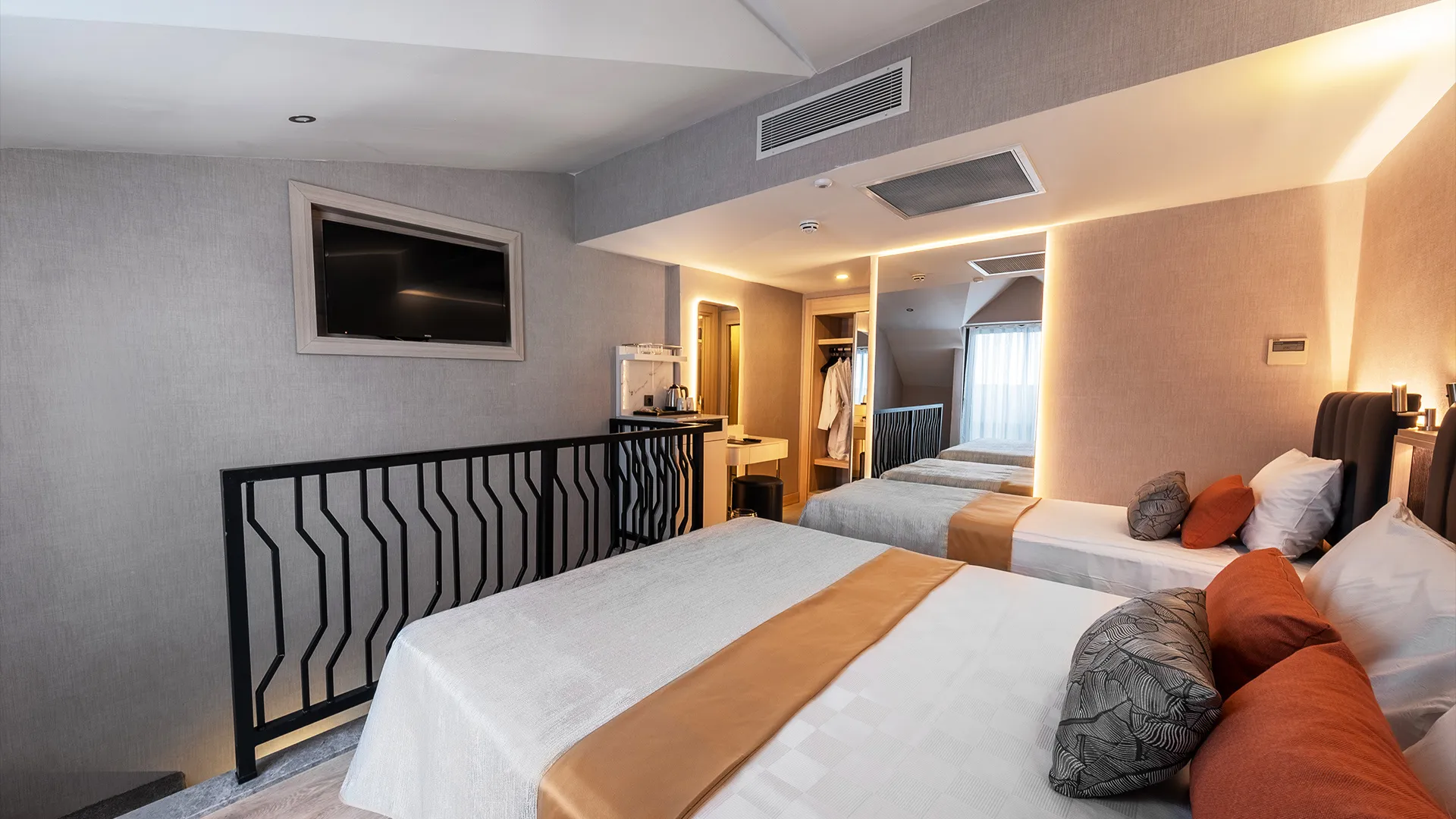 Lago Hotel – 46