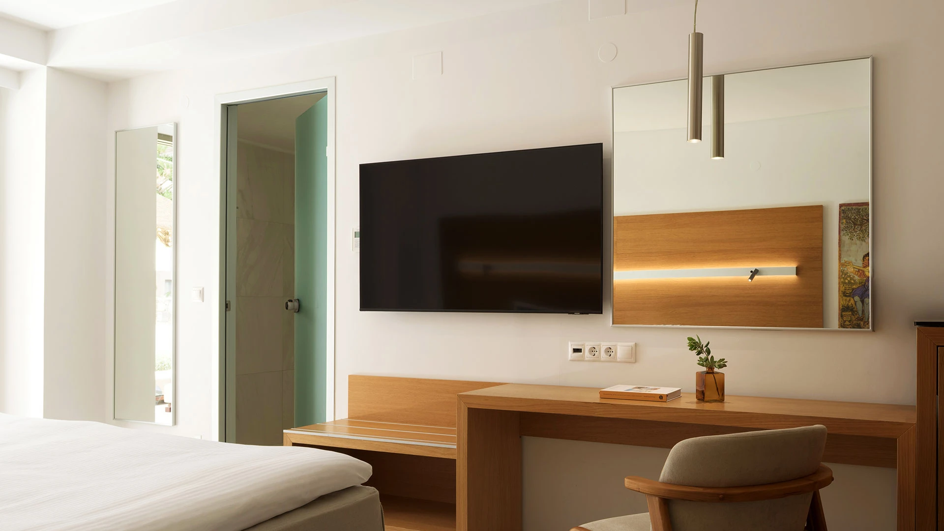 High Beach White The Villa Collection (Adult Only +16) Почивка на о-в Крит с полет от София – 6