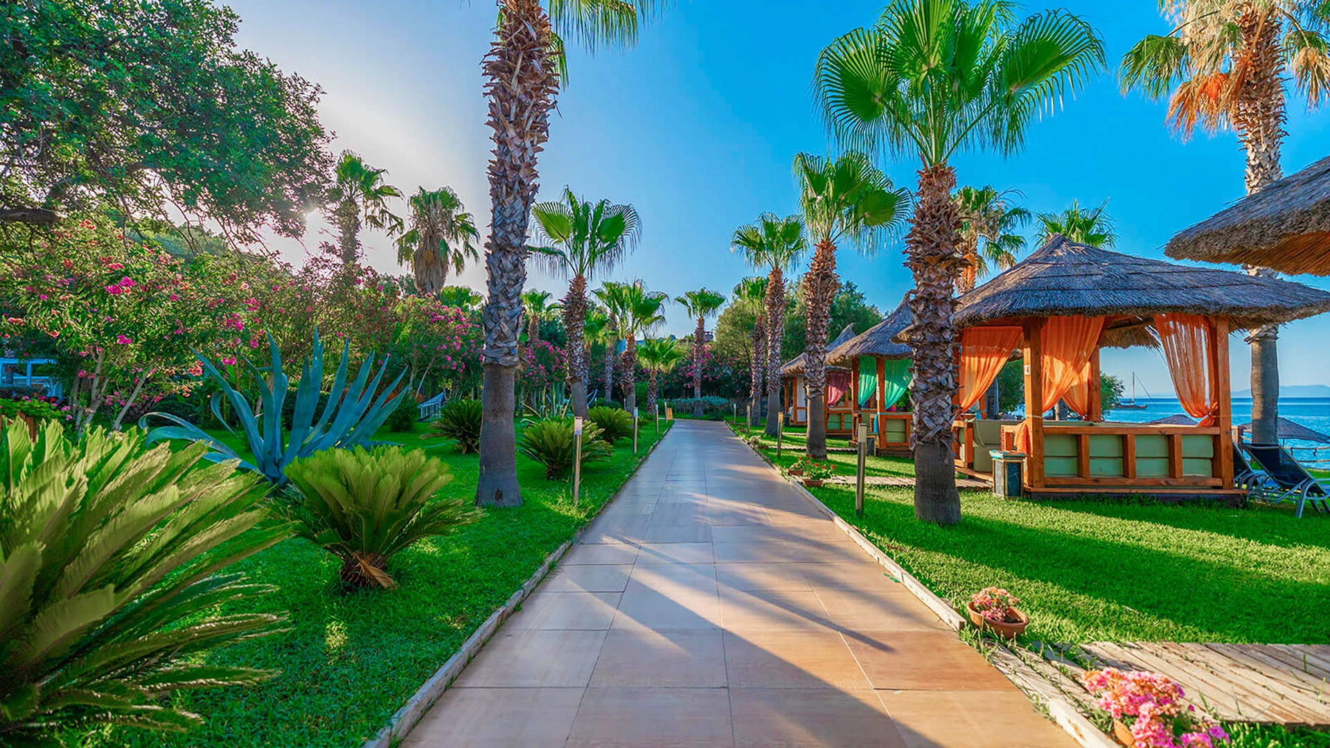 Latanya Park Resort – 38